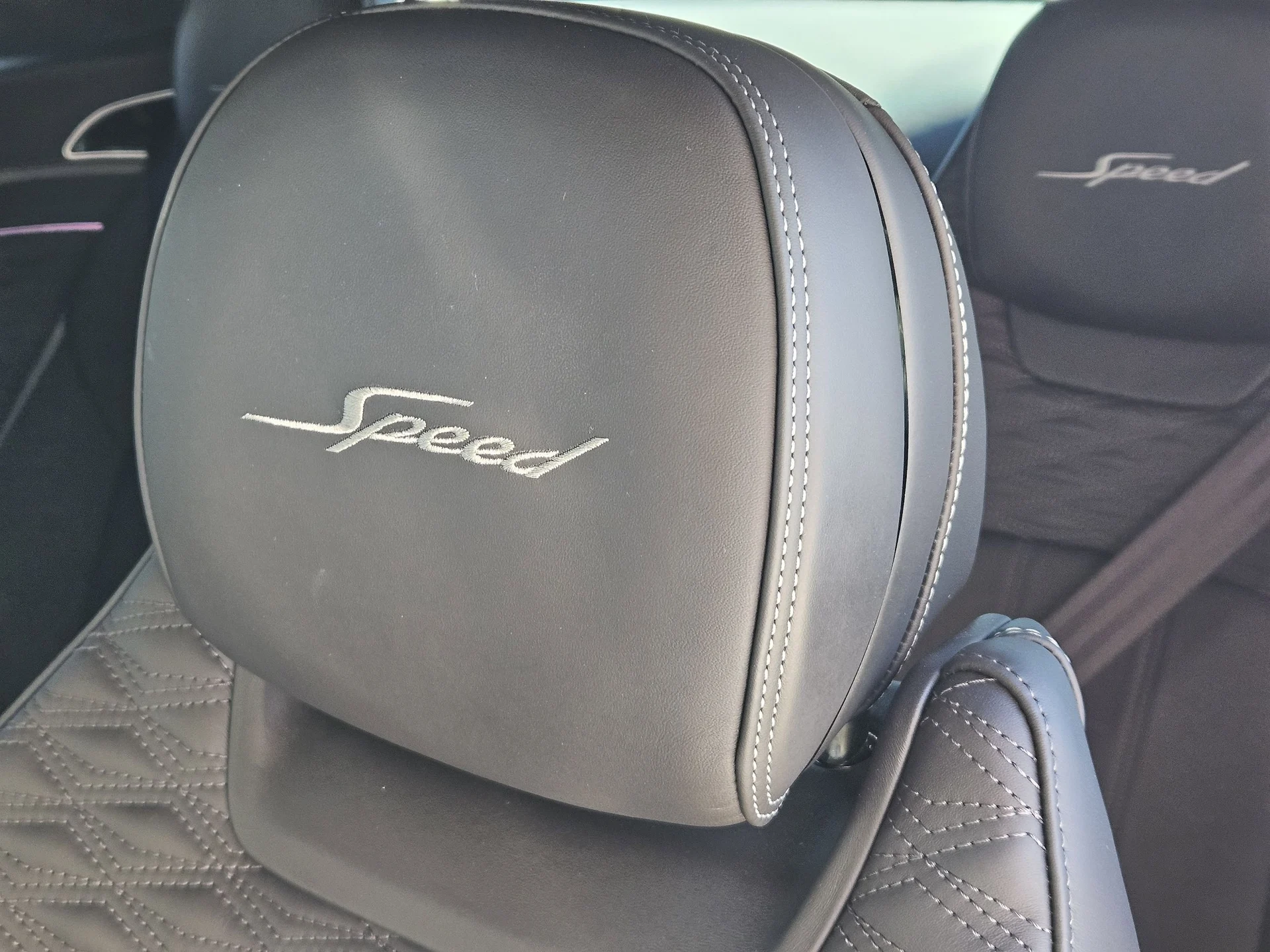 mph013_2473429058_52b867a78b45ea7d1d9c8794235511d6x_4af754f7e8