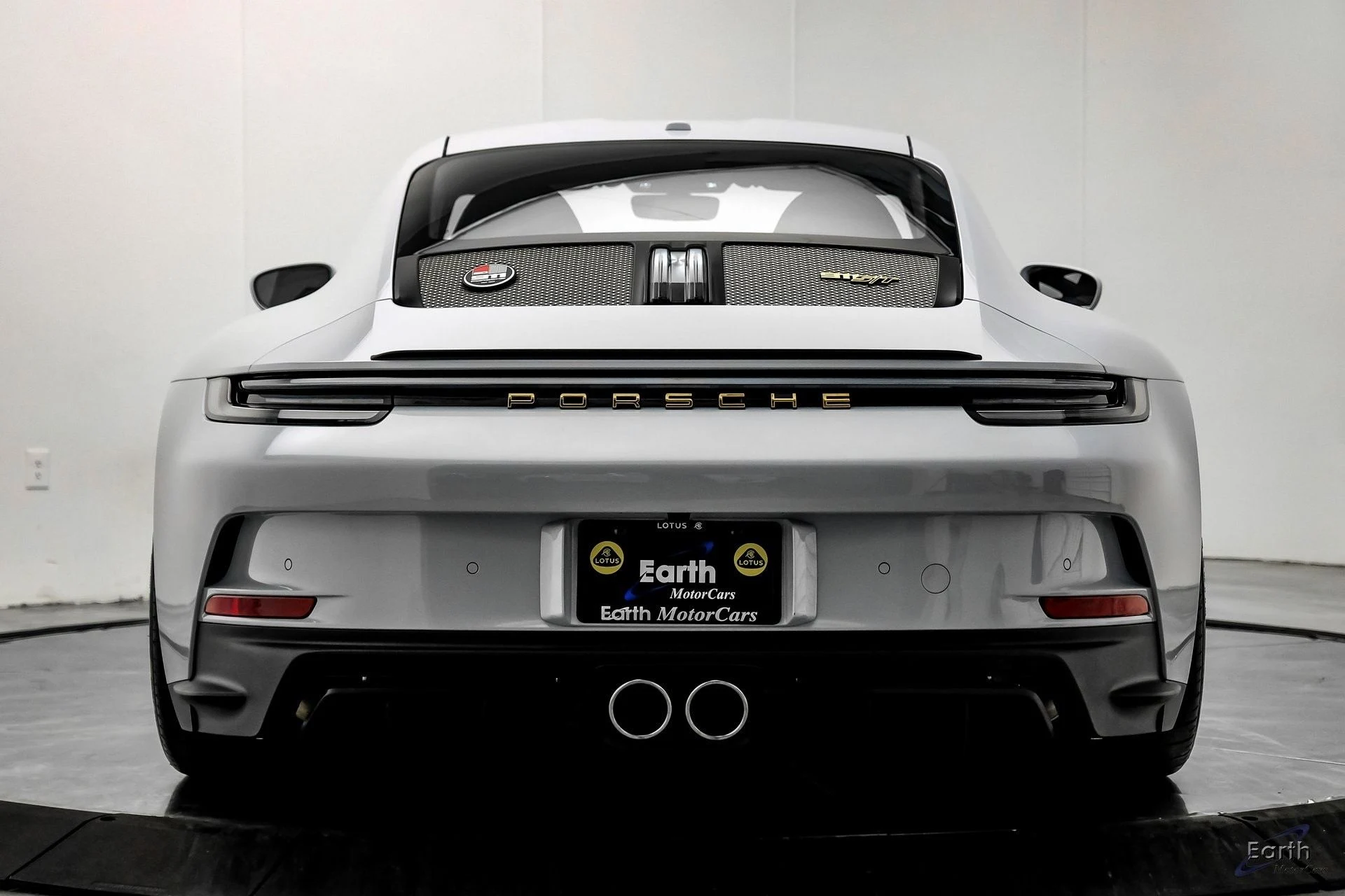 mph013_2481419055_5741e0446aafe4a4372166a7114017b7x_8430f99060