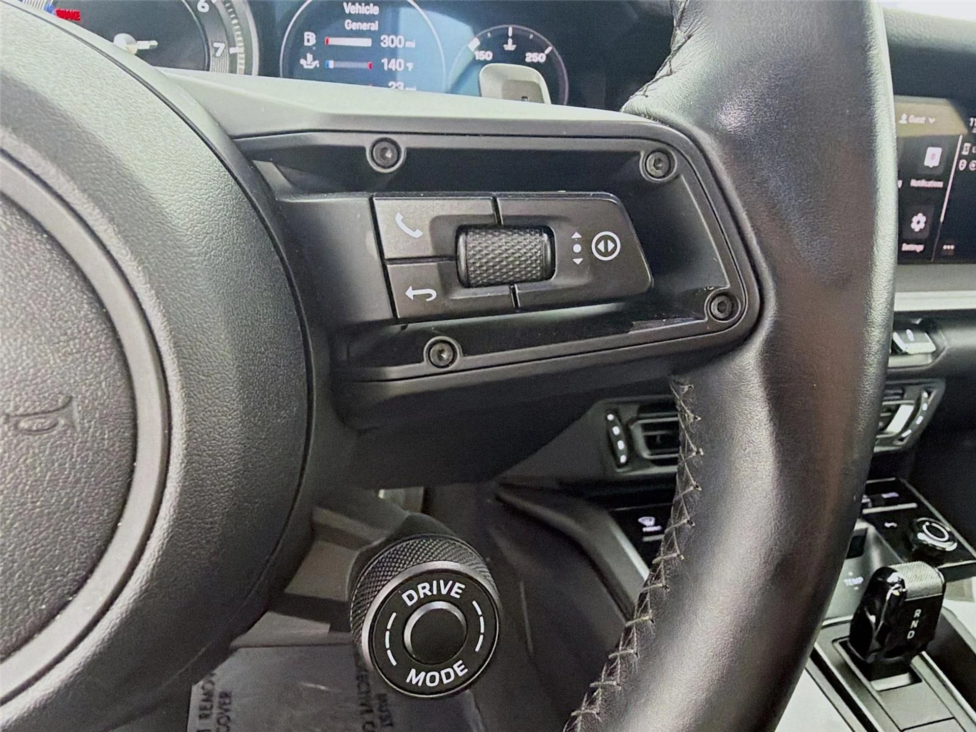 mph013_248267275_ae4646be1f76b24c5c74fd0a27b6468d_8a612d7466