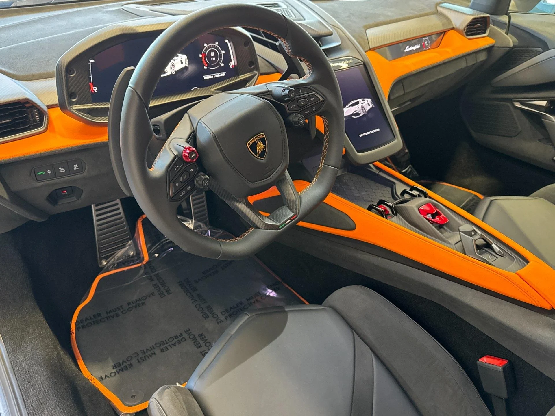 mph013_2493167983_New_2025_Lamborghini_Revuelto_Base_1756563337_1cde4523b9