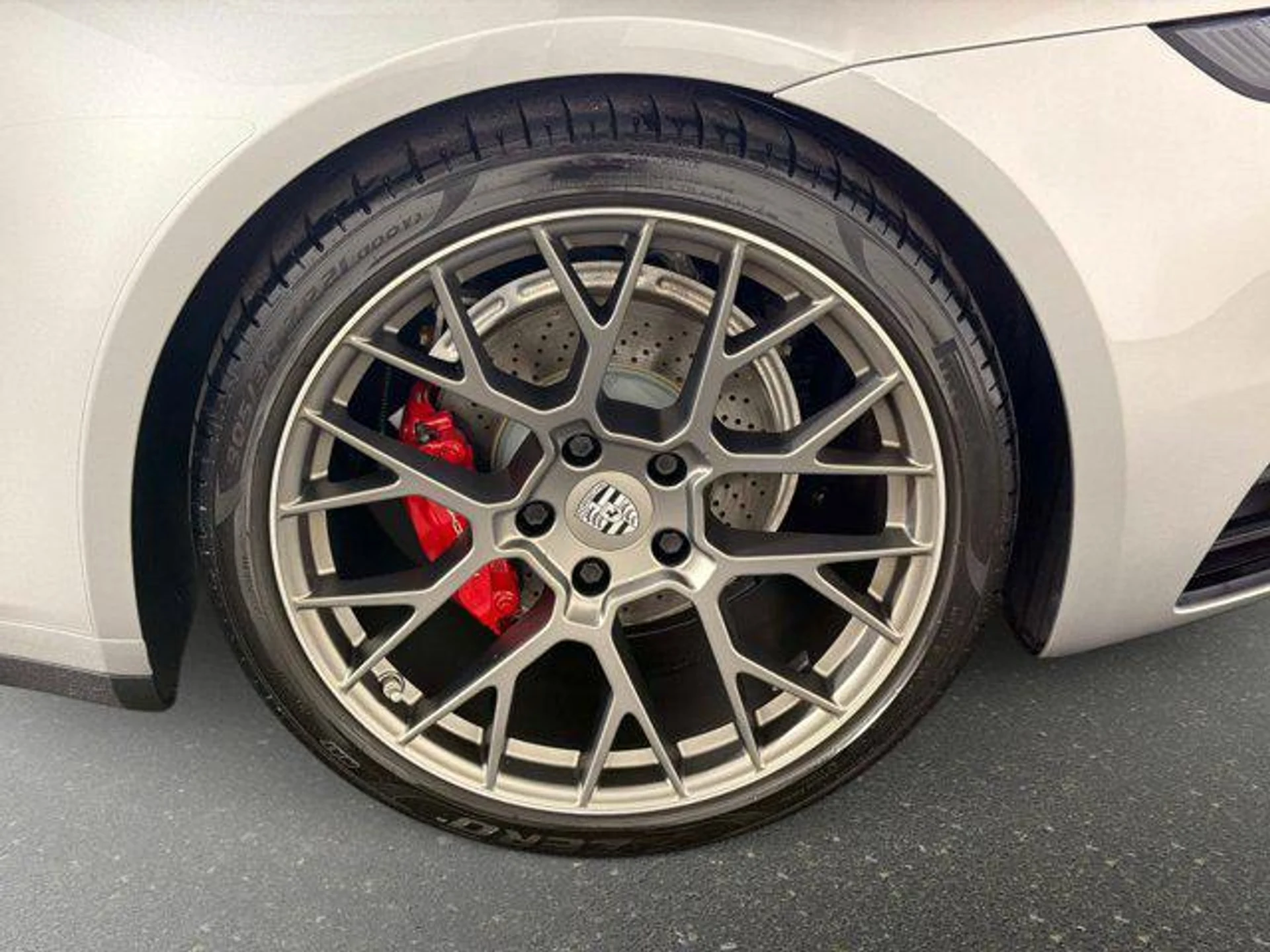 mph013_249434972_q_N8rw1loi_BO_6_C_EQTJMO_Pn_Msms0_3d28a7cd3d