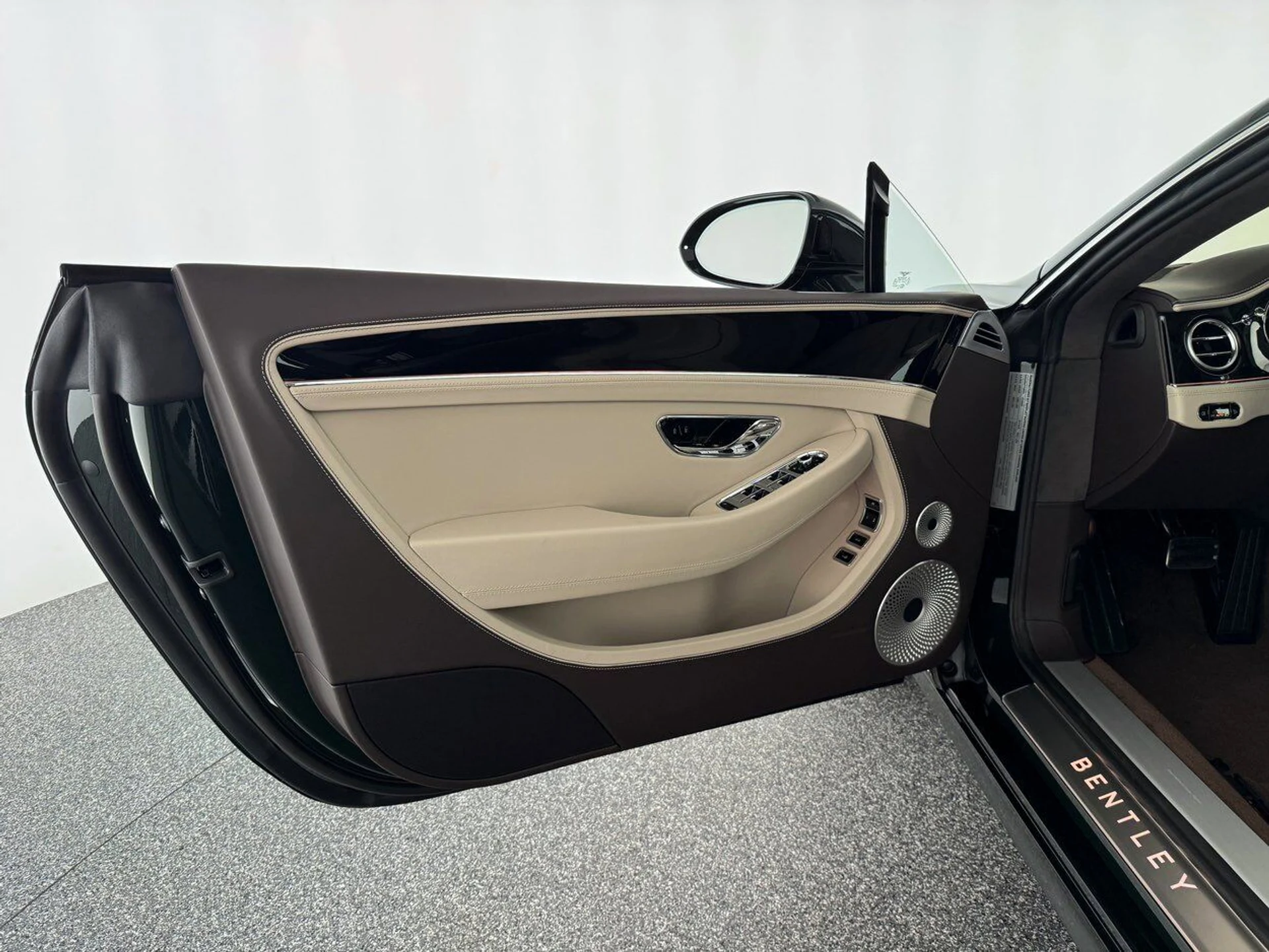 mph013_2505163734_a8de72962e6703d2683d2f1d28a206cc_1dde6a4a95