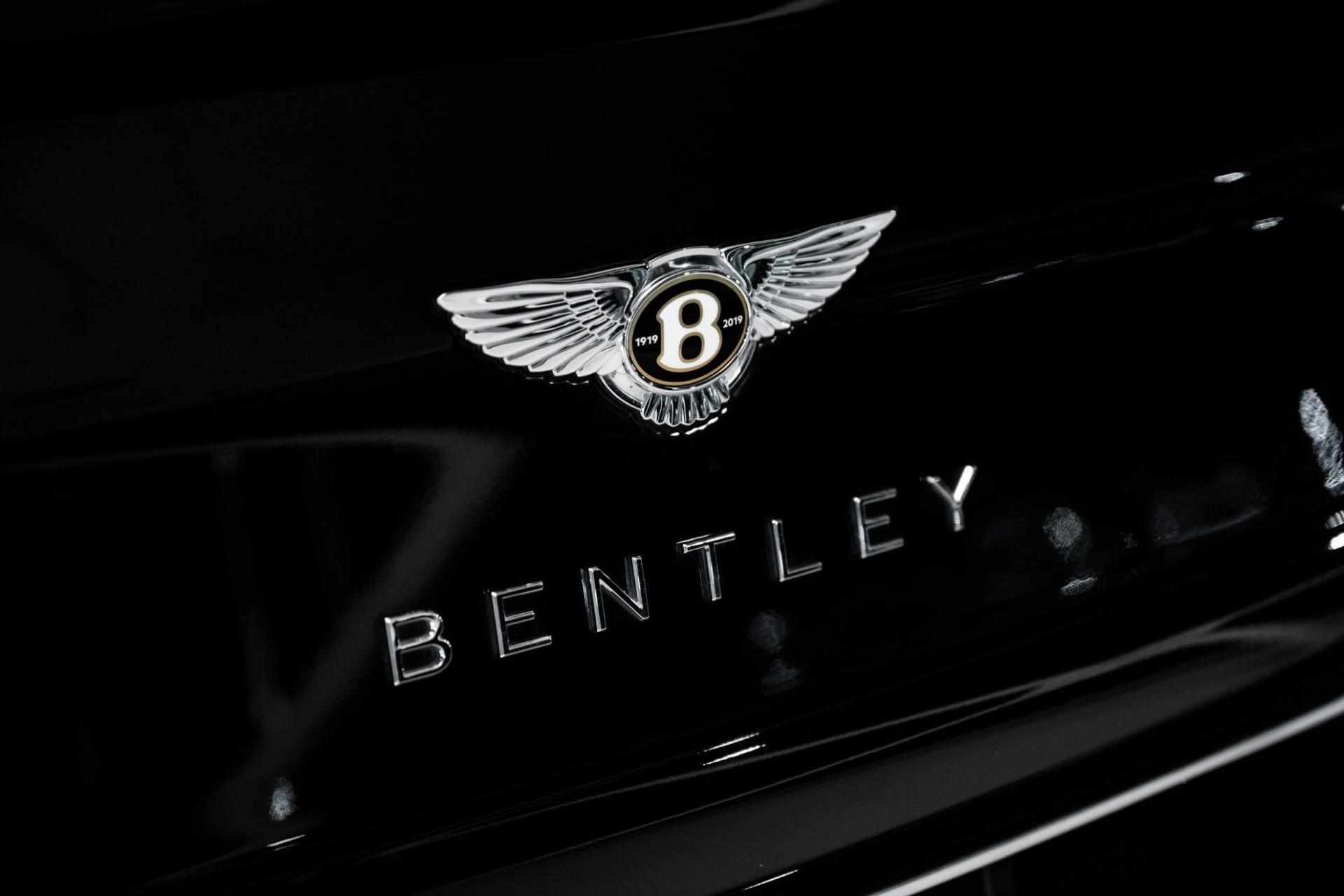 mph013_2510225009_Used_2020_Bentley_Continental_GTC_V8_1739205843_a0b569f1d7