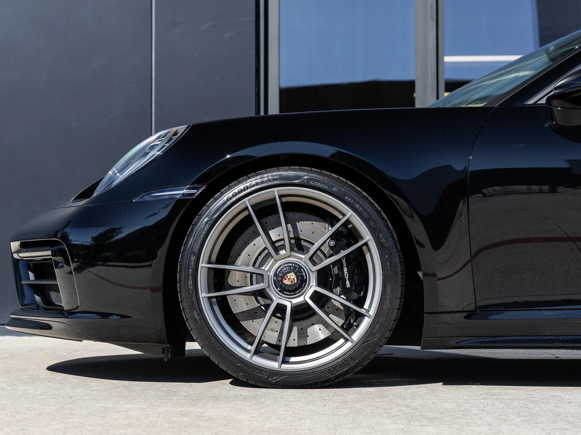 mph013_2519804479_14_5c9a248f28