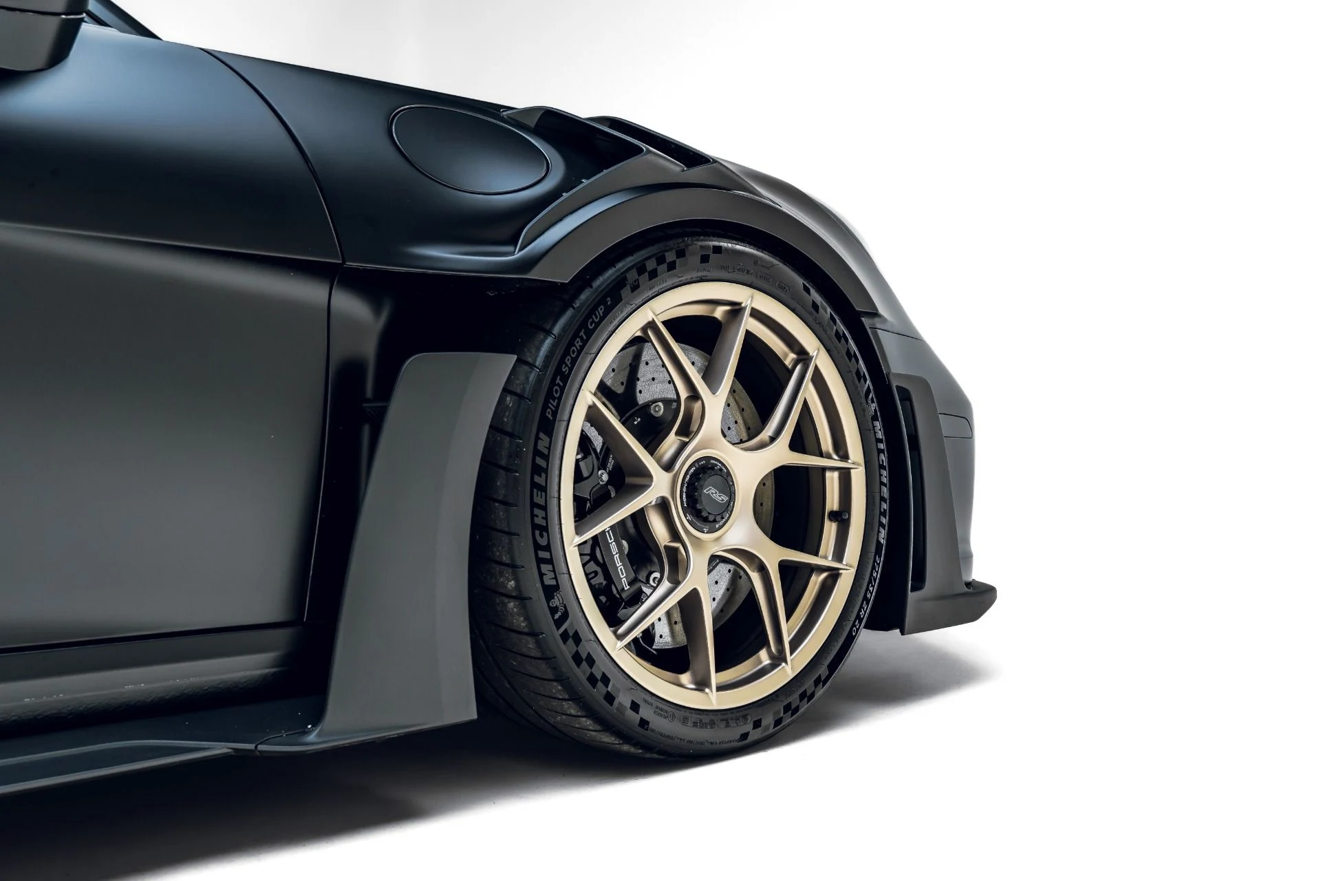 mph013_2527570013_Used_2025_Porsche_911_GT_3_RS_1782865415_6648227d54