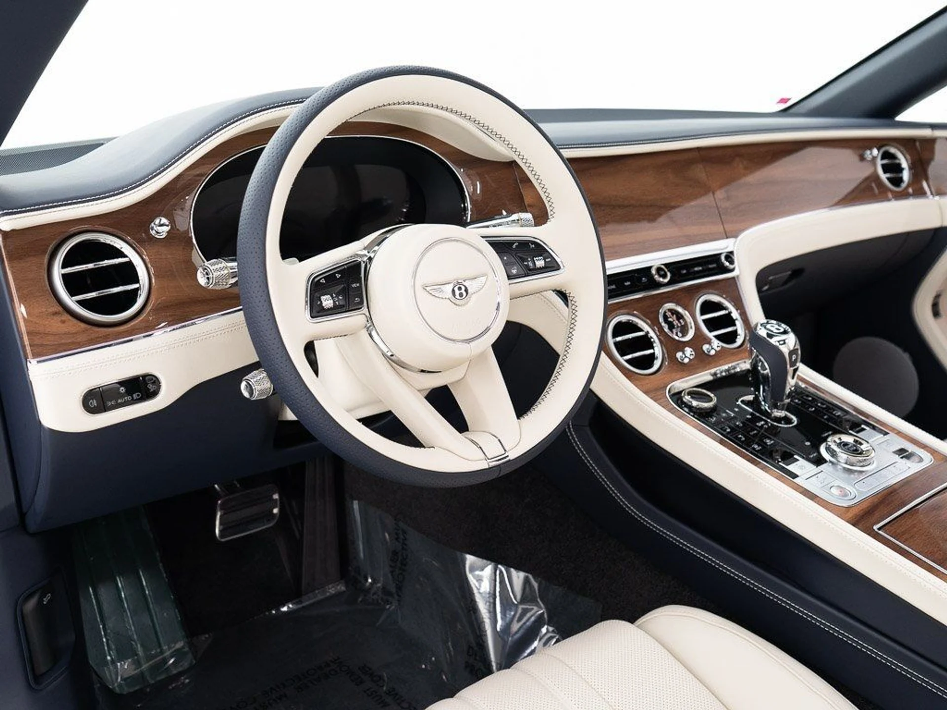 mph013_2537665431_85e932a1a98991e78a5146015185b19d_e35d6c484d