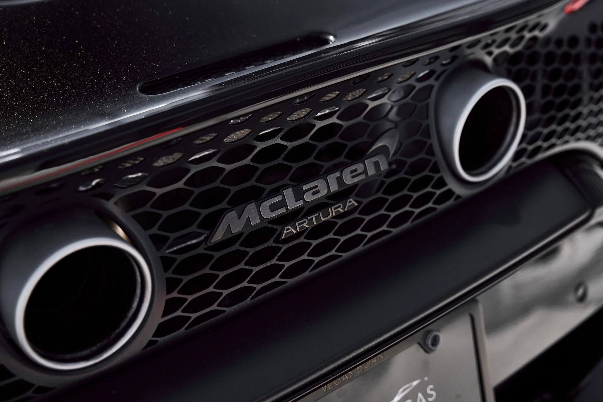 mph013_2537732376_Used_2025_Mc_Laren_Artura_Performance_1772246874_0e72684d0b