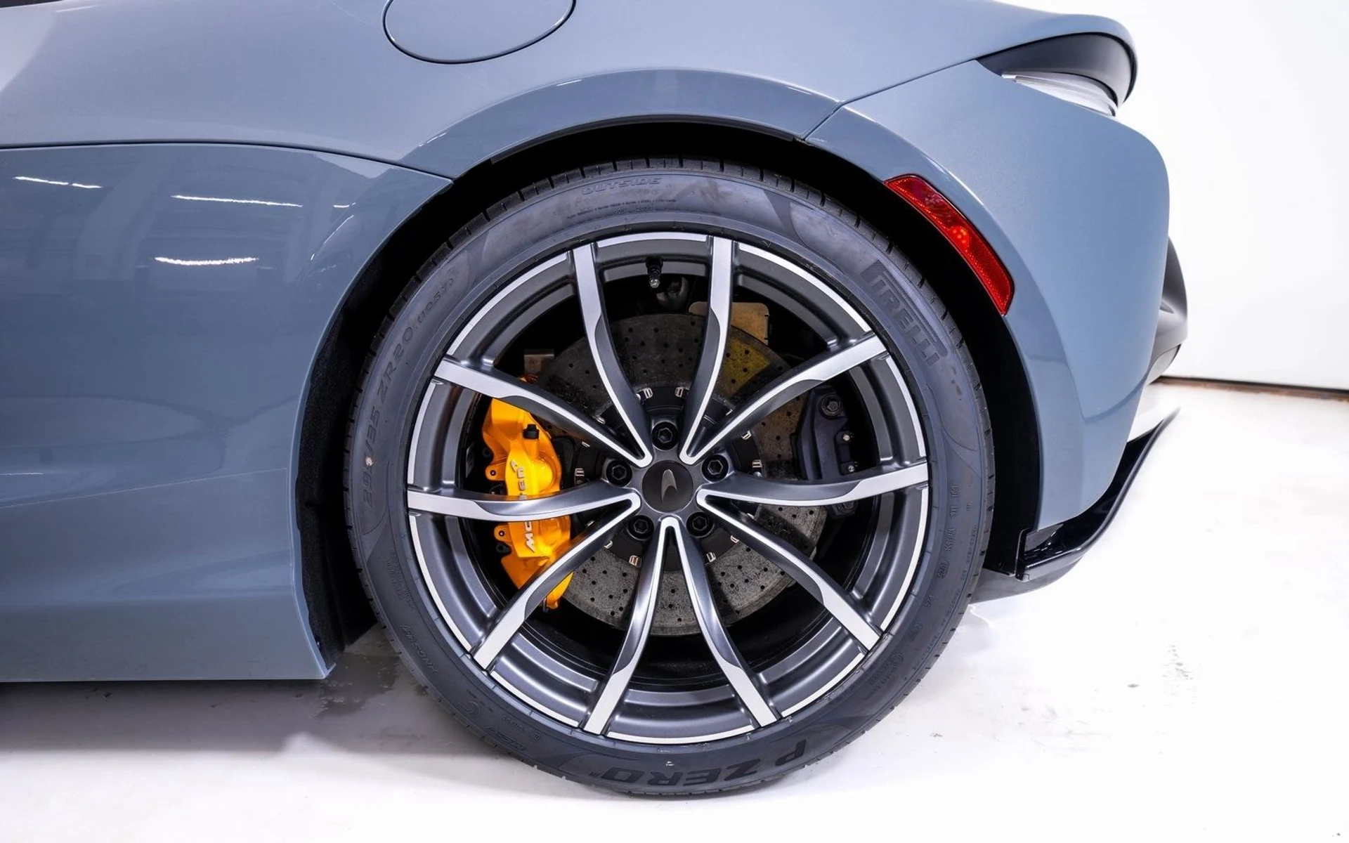 mph013_2541328719_47b1ec0c6c9365f5abc65e761730ca75x_22fe6442c0