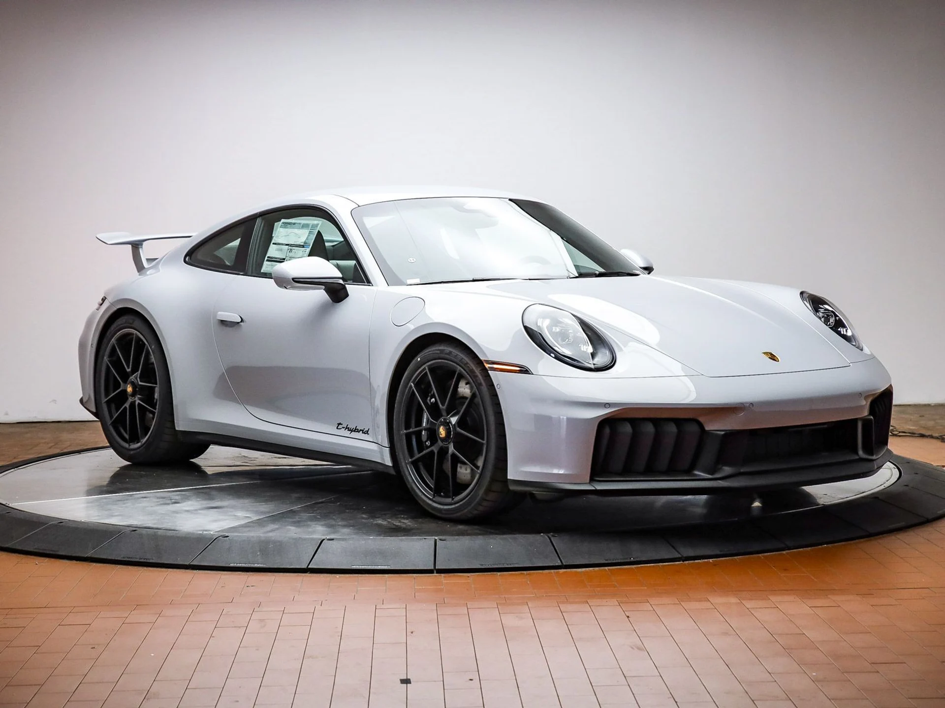 mph013_2546799157_de15dca8b99854666a826b395ec93084x_bf45e92ff8