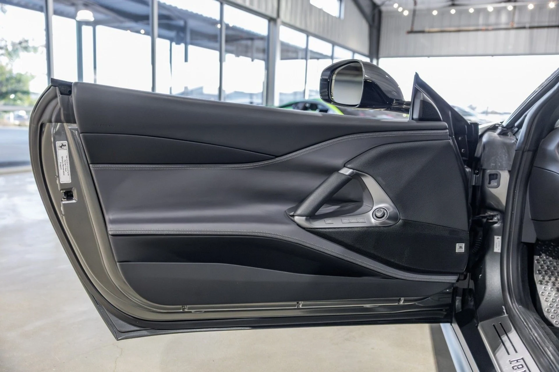 mph013_2559725976_Tg_f36eea82ba