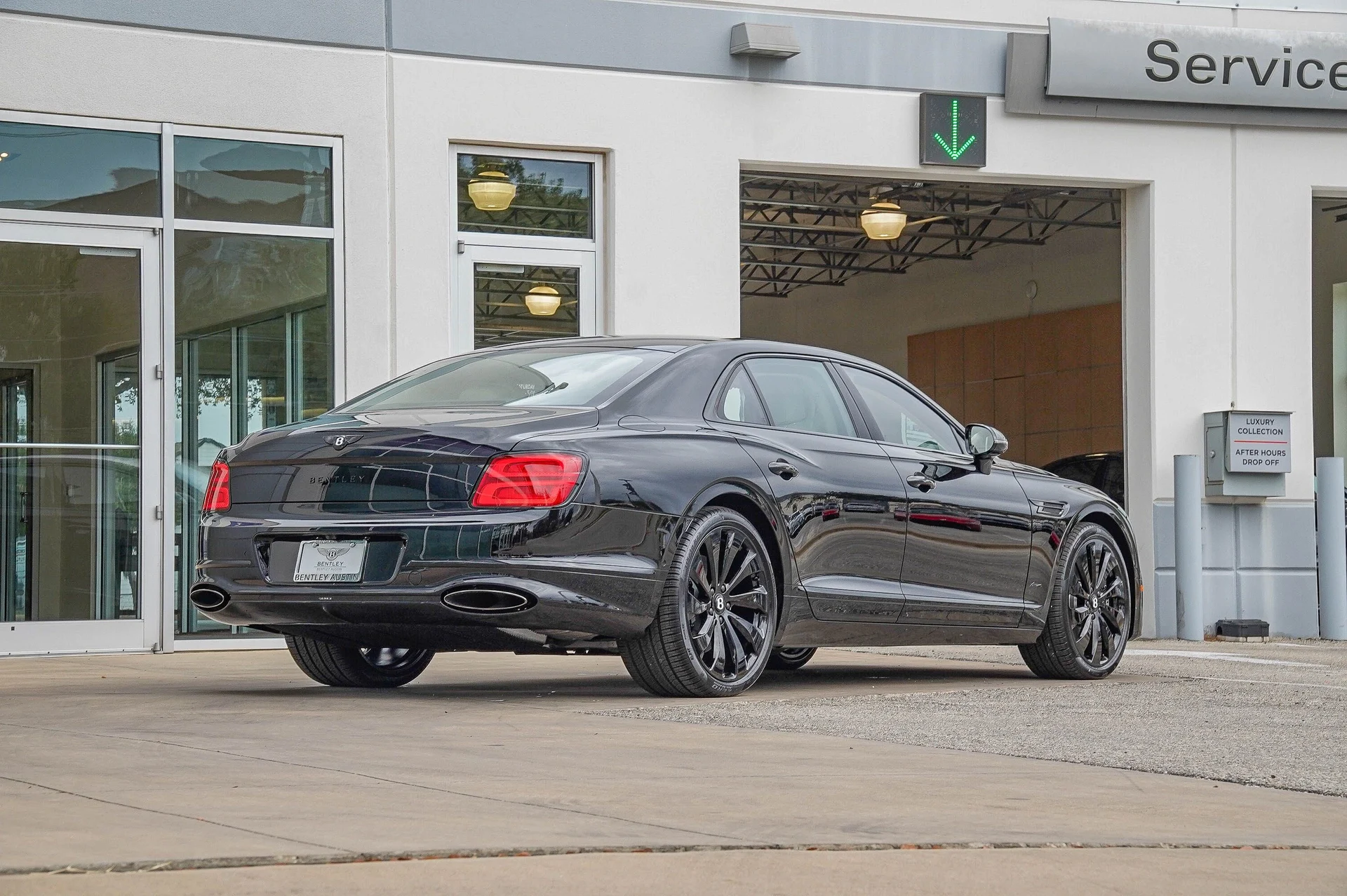 mph013_25679990_Hi_Tech_Luxury_Imports_LLC_SCBBP_6_ZG_5_TC_026011_image_13_096f57b7e3