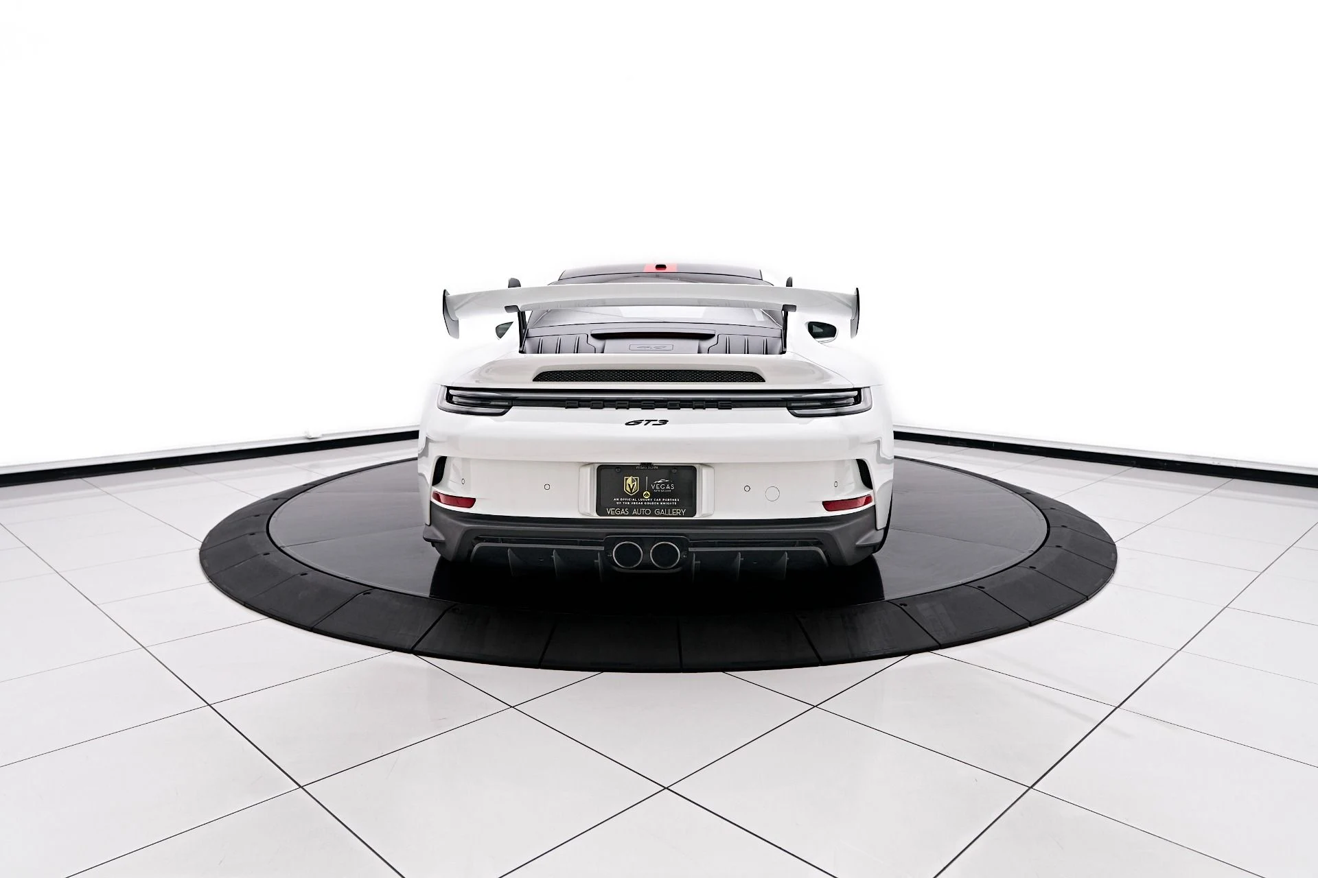 mph013_2569779360_Used_2023_Porsche_911_GT_3_1750710983_10911fa126