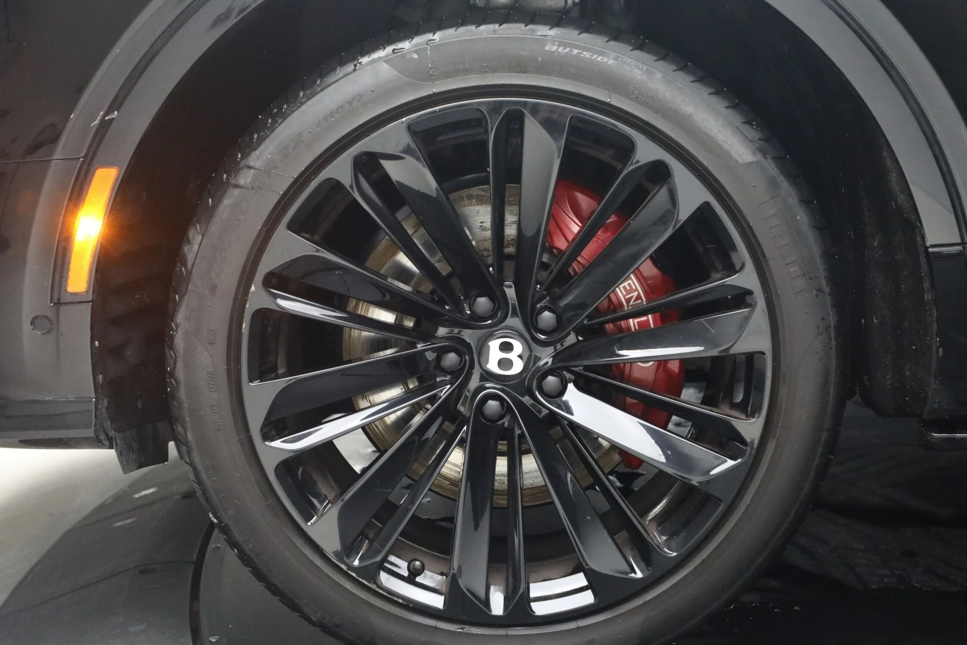 mph013_2575176079_Used_2023_Bentley_Bentayga_Speed_1769469912_778da55341