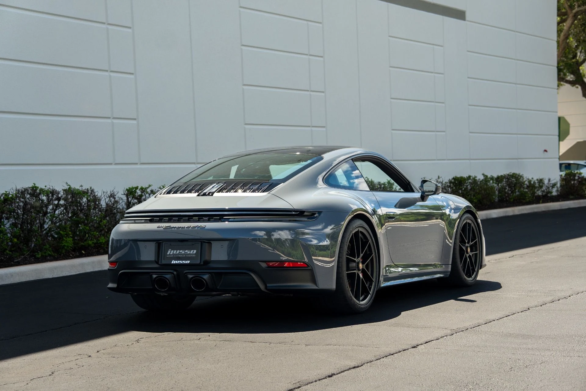 mph013_2575825921_Used_2025_Porsche_911_Carrera_4_GTS_1758912978_4edd30188d