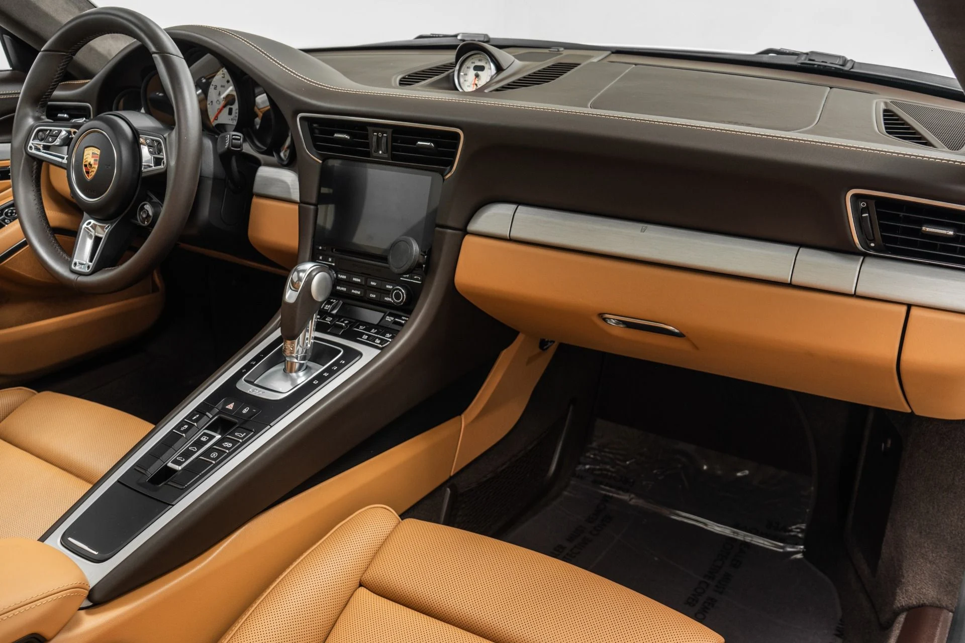 mph013_257974903_Used_2019_Porsche_911_Carrera_4_S_Sport_Package_Two_Tone_Interior_1782227287_0c28fb64dc