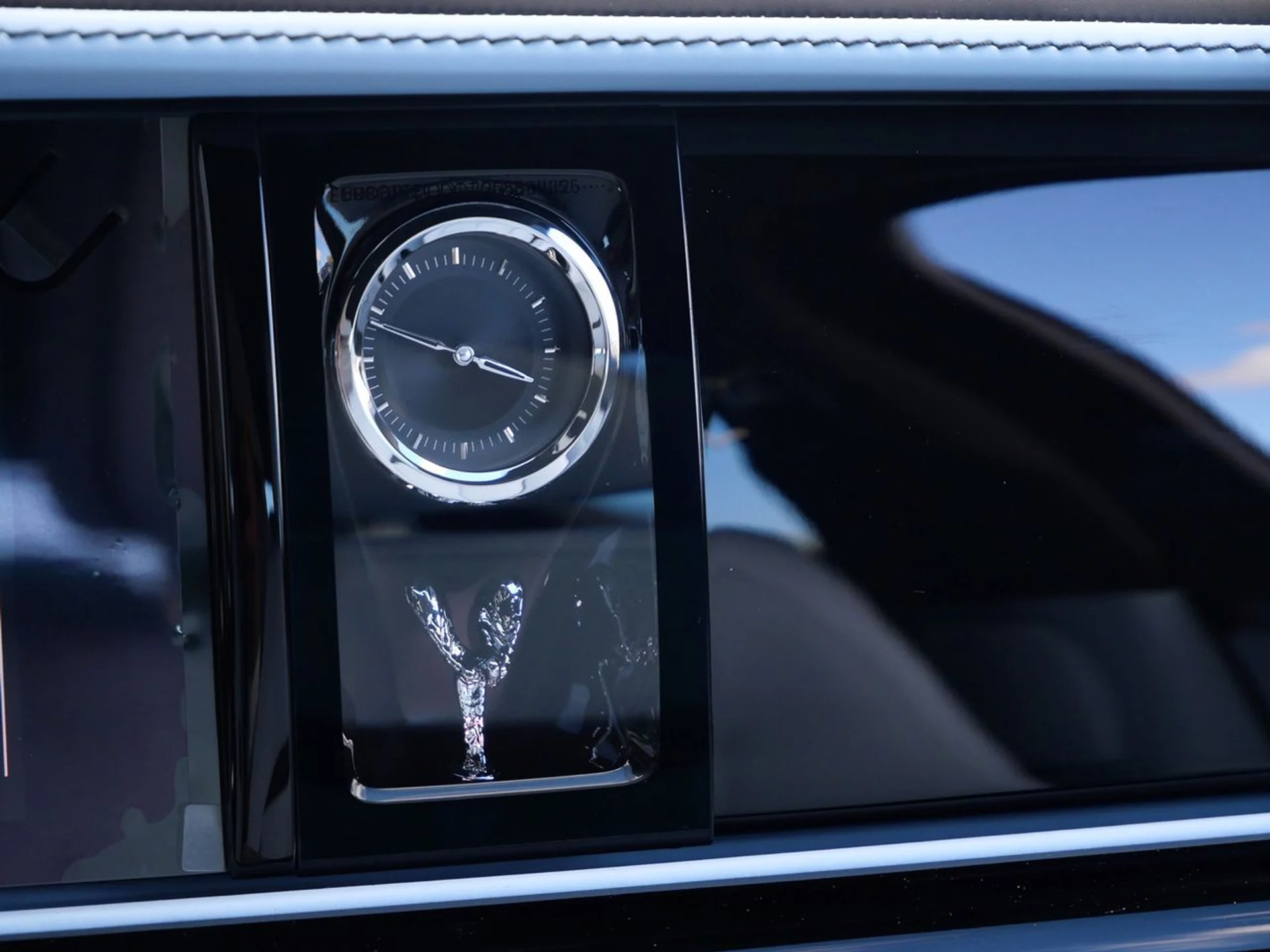 mph013_258113925_e304541311536db2b237a6017db461c2x_d009731906