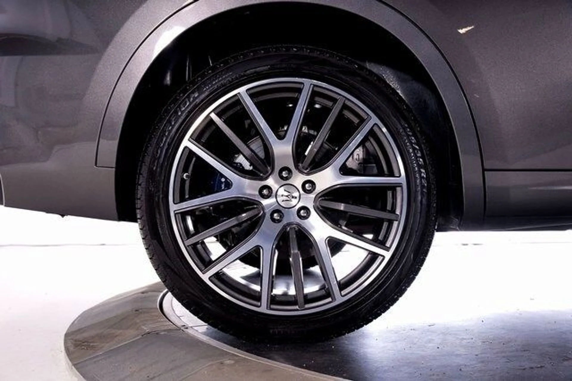 mph013_2588026741_de49e1f911d7dbefc41f66454596d8aex_972b9033fe