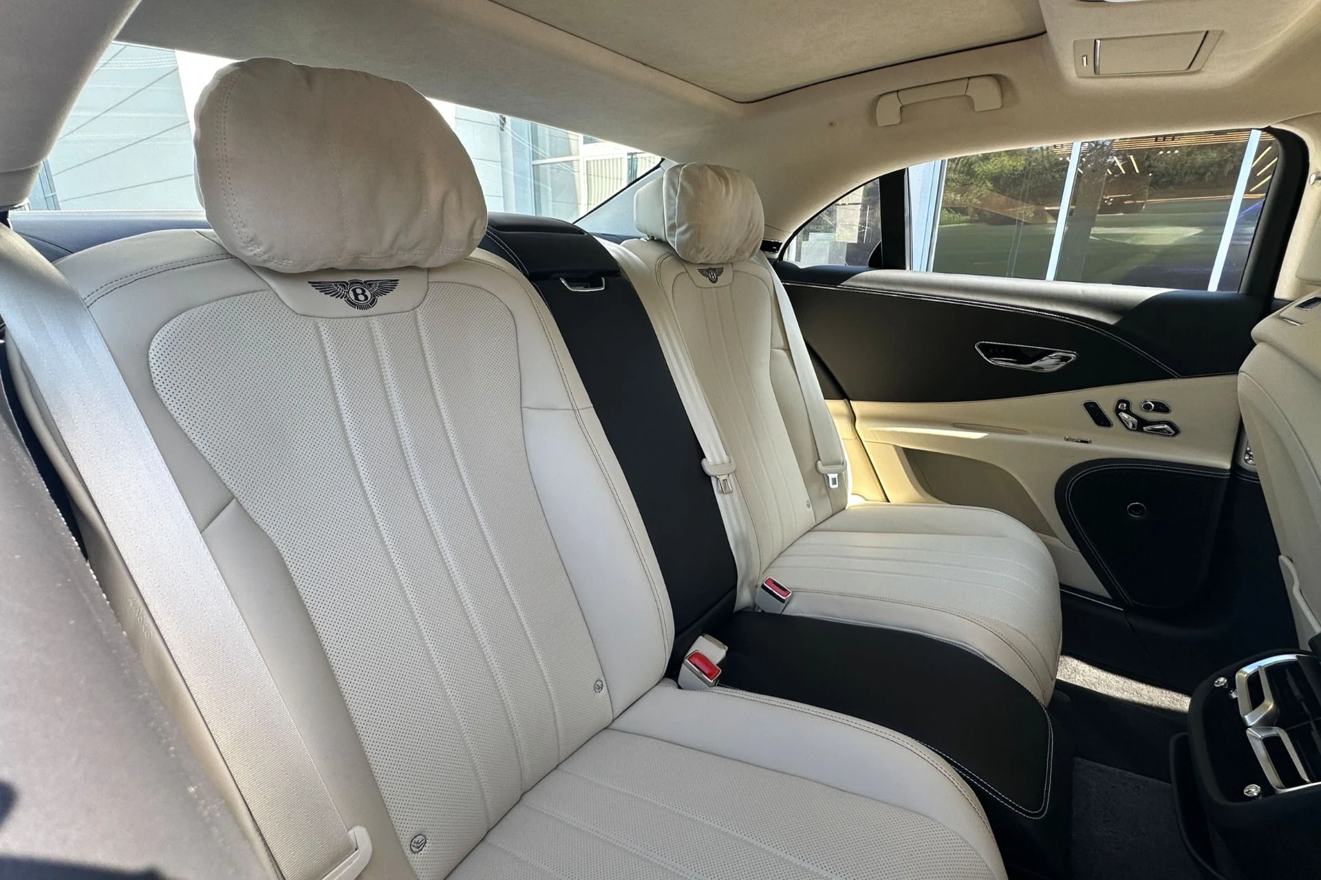 mph013_2591017005_New_2026_Bentley_Flying_Spur_1783694530_529d7bb6b0