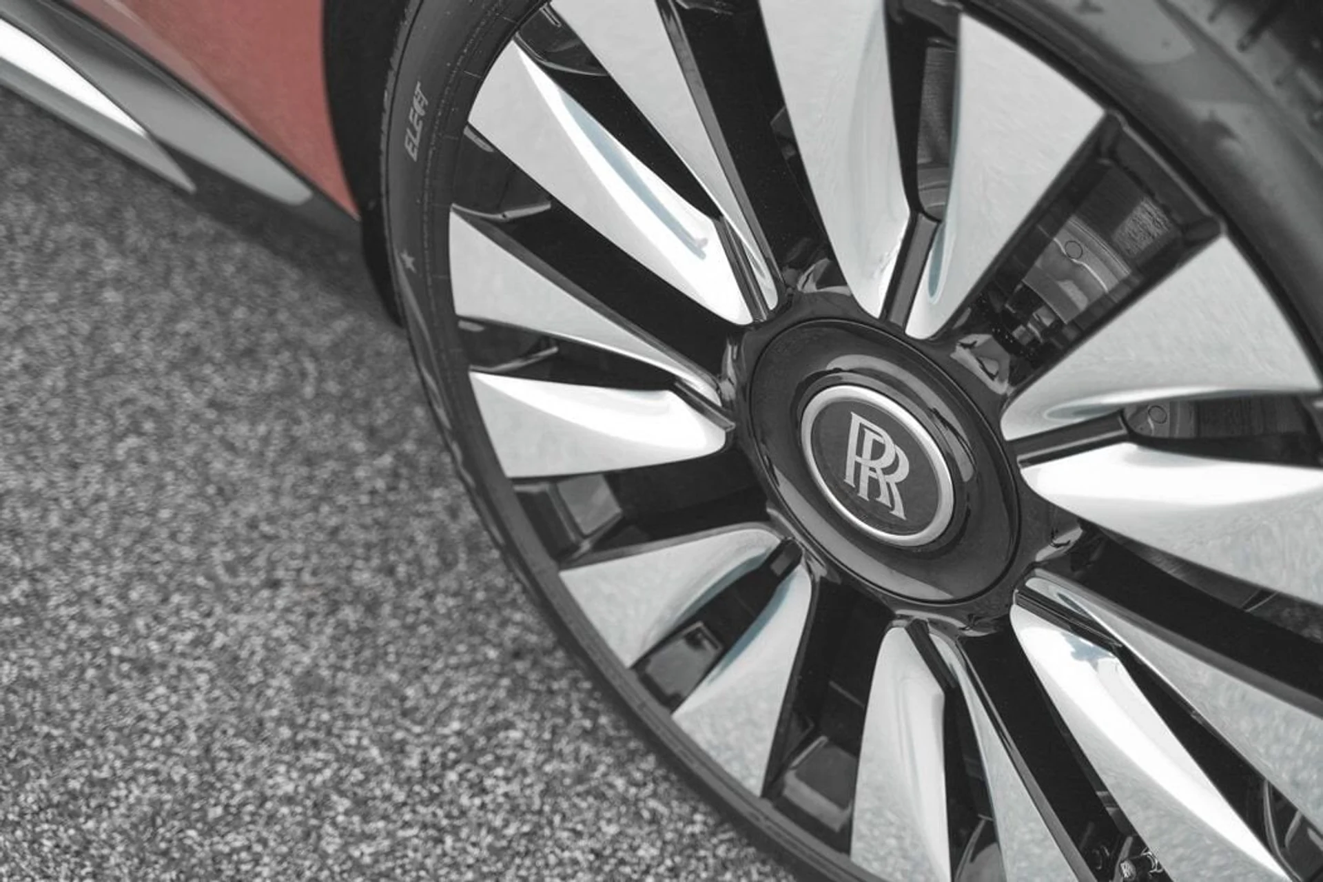 mph013_2591378117_a40e0d7143be51842b1b0f72a3fec690x_3262474a87