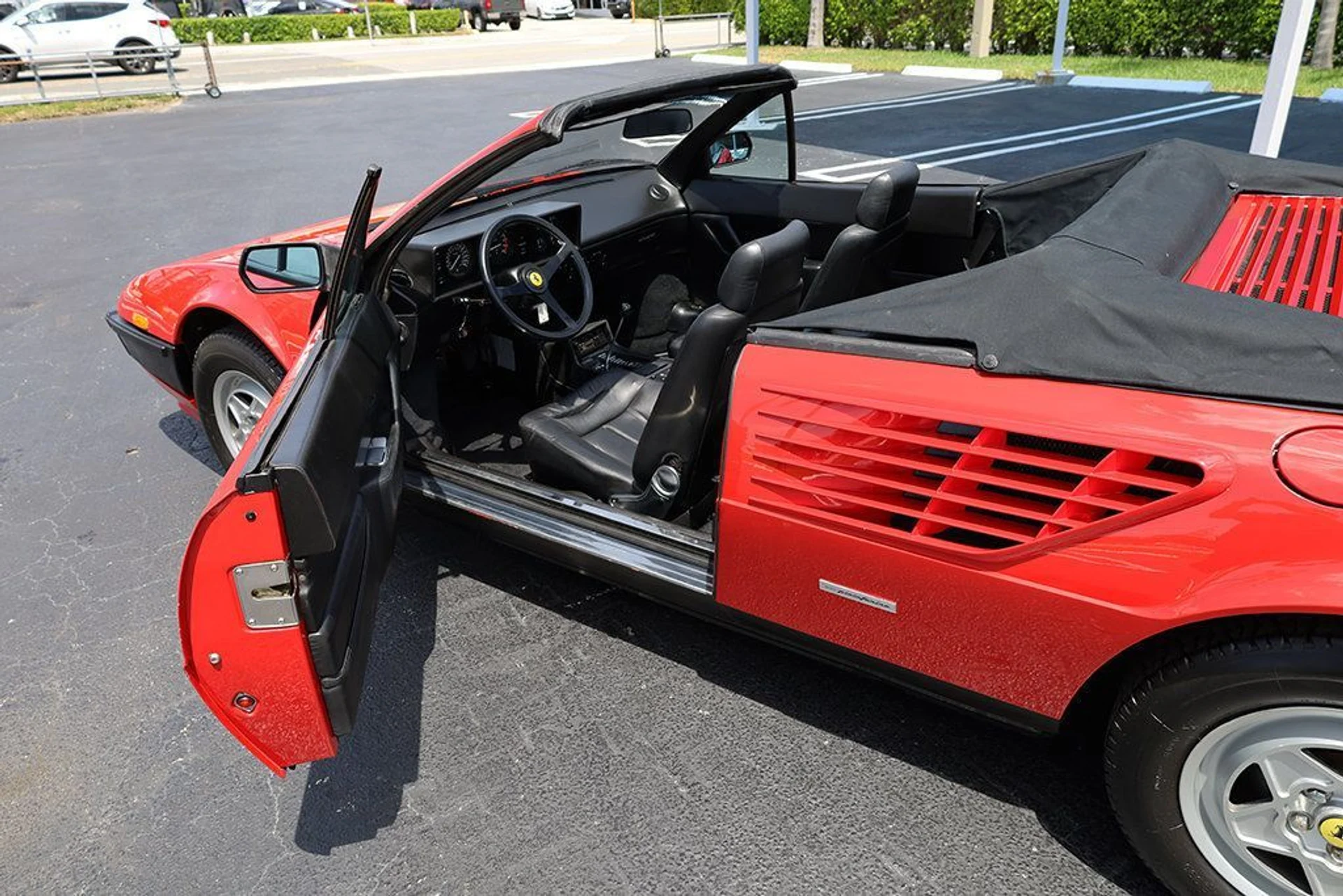 mph013_2594183167_used_1985_ferrari_mondial_quattrovalvolecabriolet_6305_21342573_14_1024_cd948f11d5