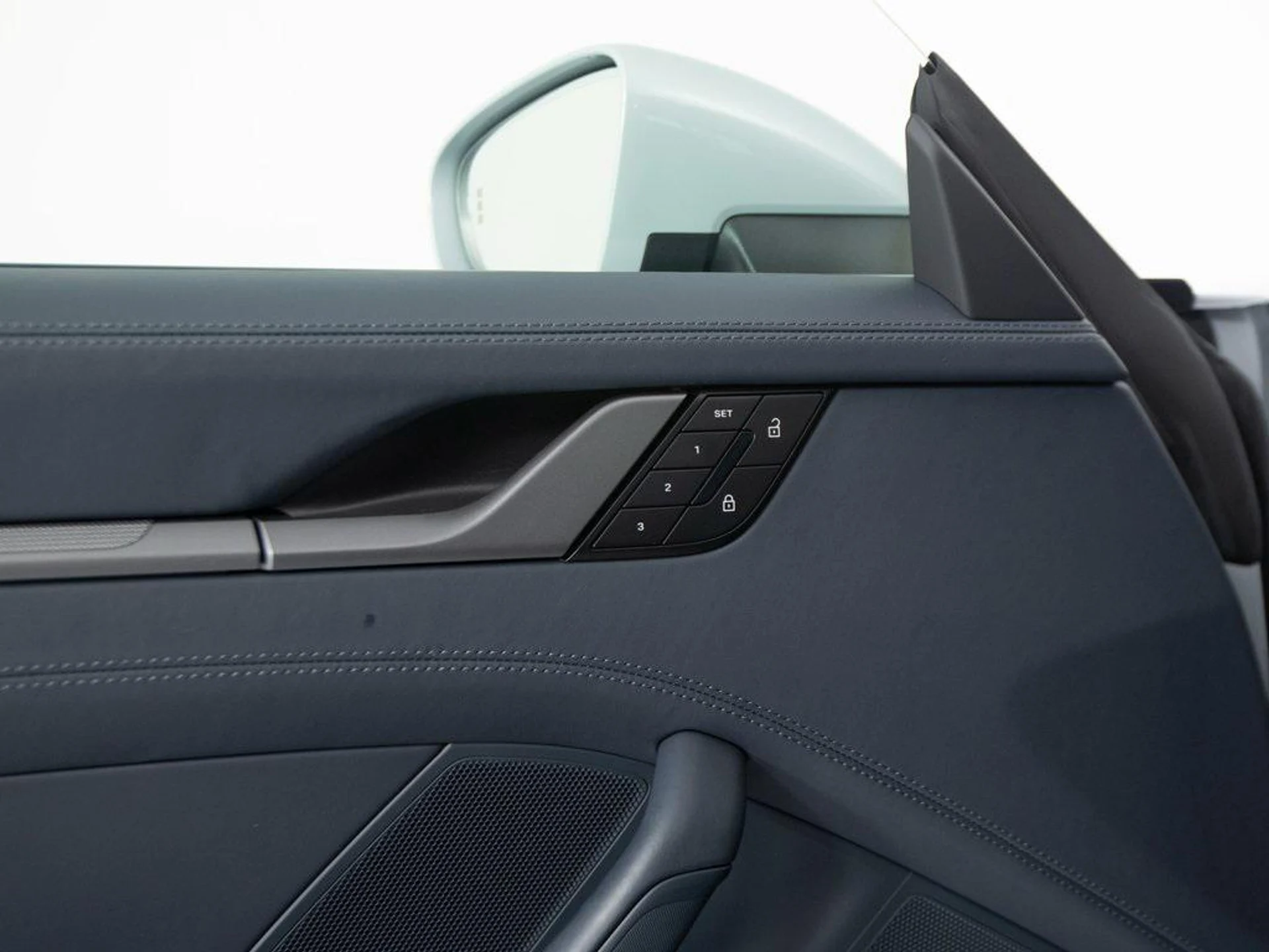 mph013_2598621156_bg_Zzsa_XRE_Hq_QI_Vhbg_Br_K_J_Ny_Qm_A_222a5c24a5