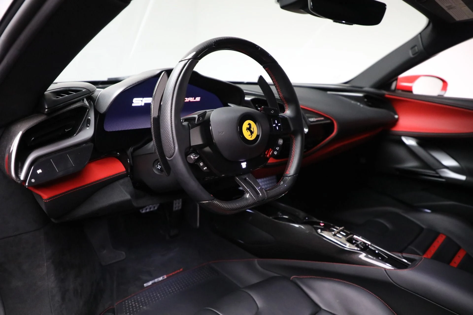 mph013_2601725340_Used_2021_Ferrari_SF_90_Stradale_5cf0d8e97a