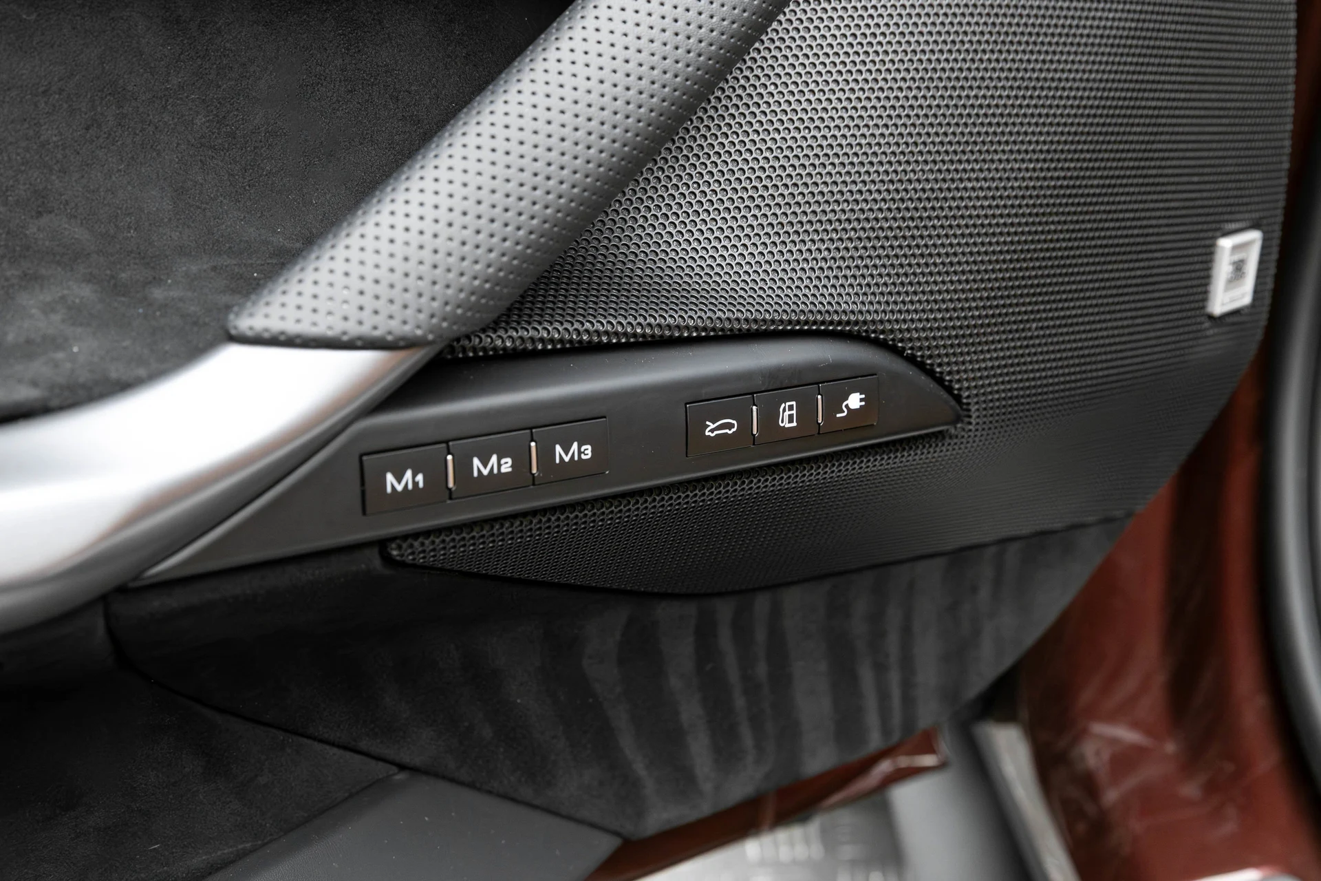 mph013_2609684385_405e59f70ec745d8b742a1336187ea29_416713b7d7