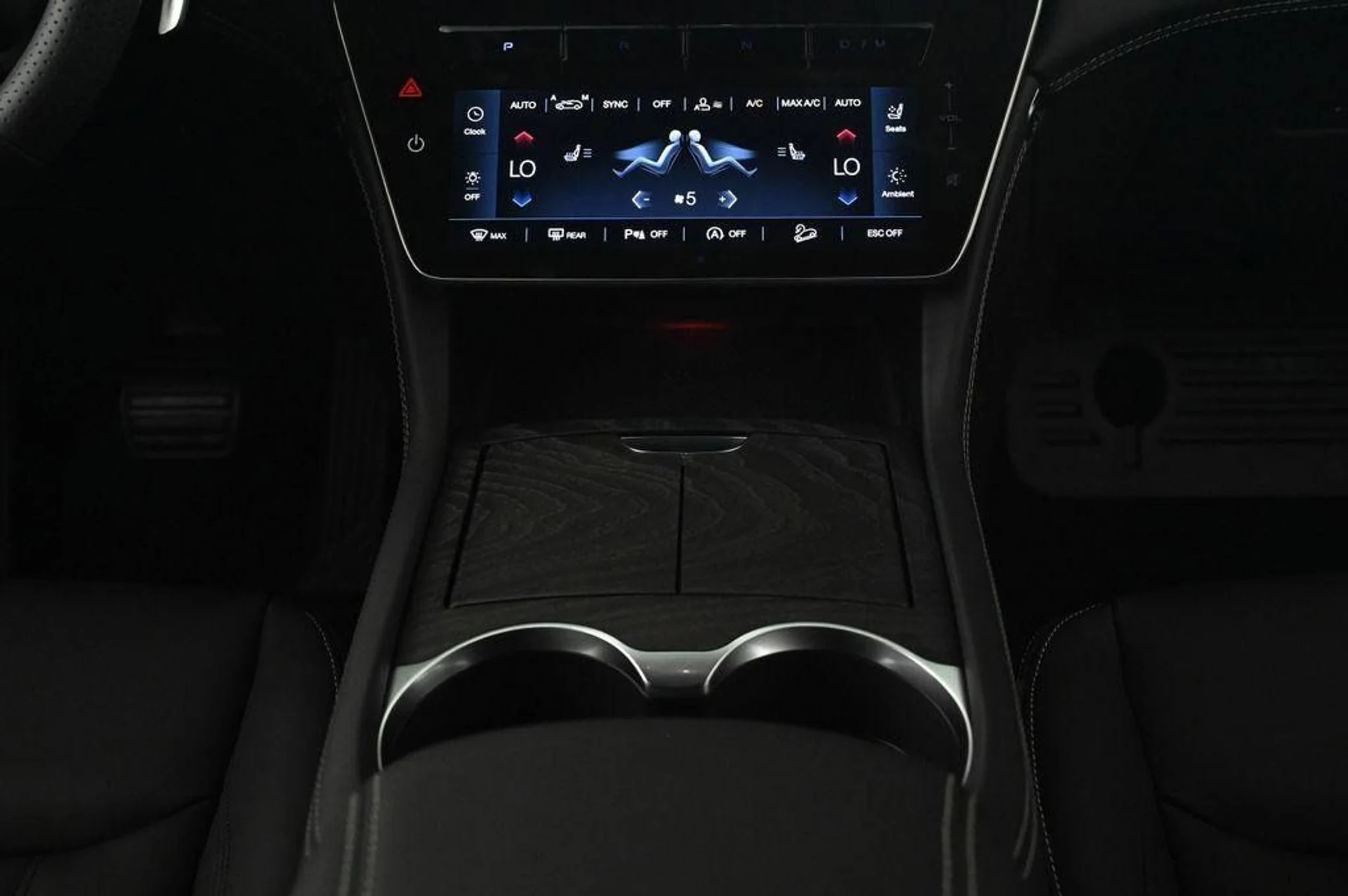 mph013_2611508355_new_2025_maserati_grecale_awd_11350_22975645_13_1024_26b4909171