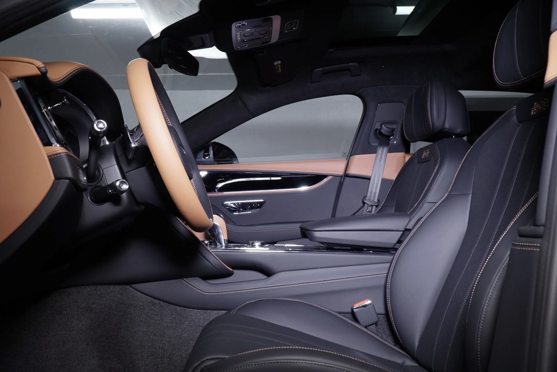 mph013_2613464659_New_2025_Bentley_Flying_Spur_Black_Edition_1760384463_04bb6695ec