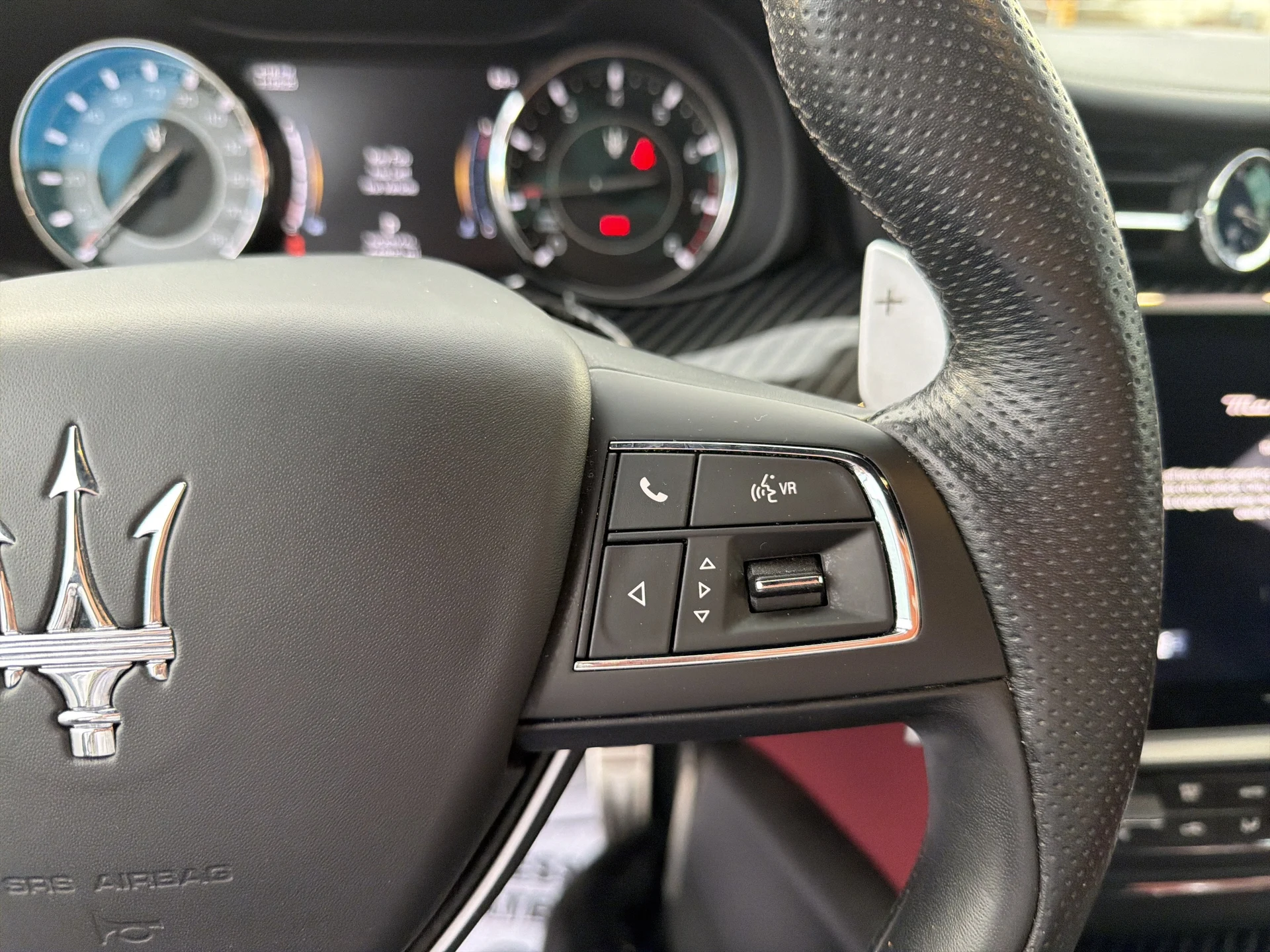 mph013_261721345_14_0d40b6dd7d