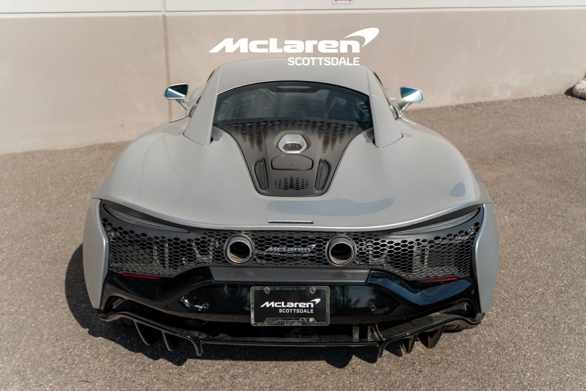 mph013_2618345404_Used_2024_MCLAREN_ARTURA_1763510051_6dfe5dc16c