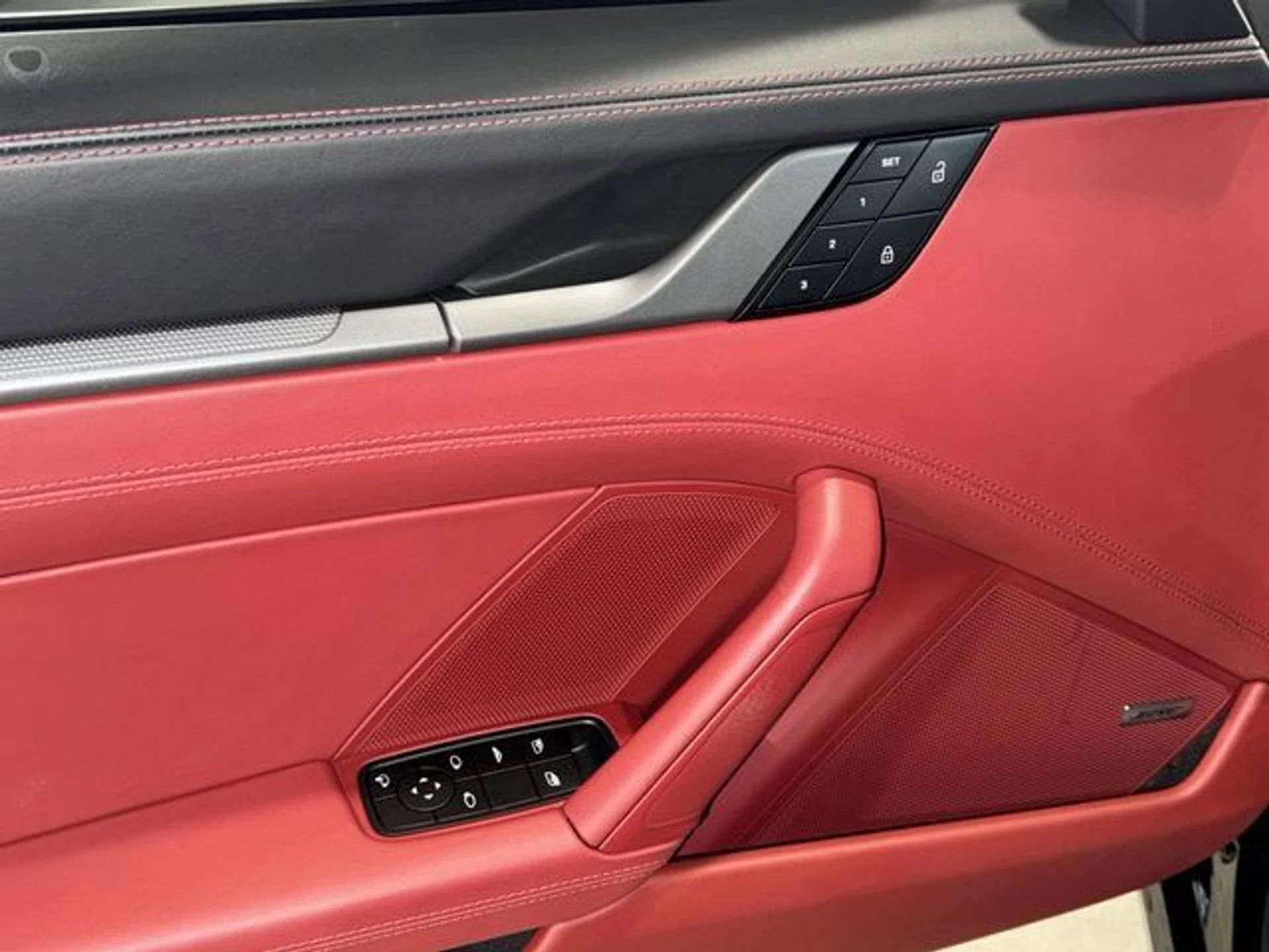 mph013_2621382238_a4e5c7203da5647c438d9179c719d671_1ee2ed1379