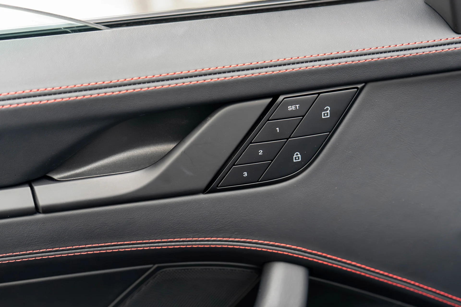 mph013_2621406595_14_06e0ca0408