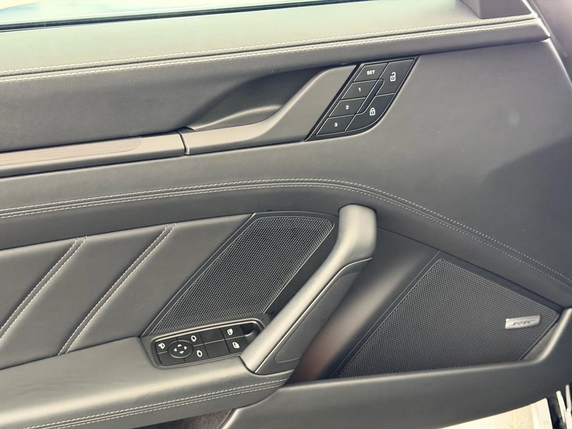 mph013_2625783934_be0c9c00593151ada719dfb598d45decx_401301280e