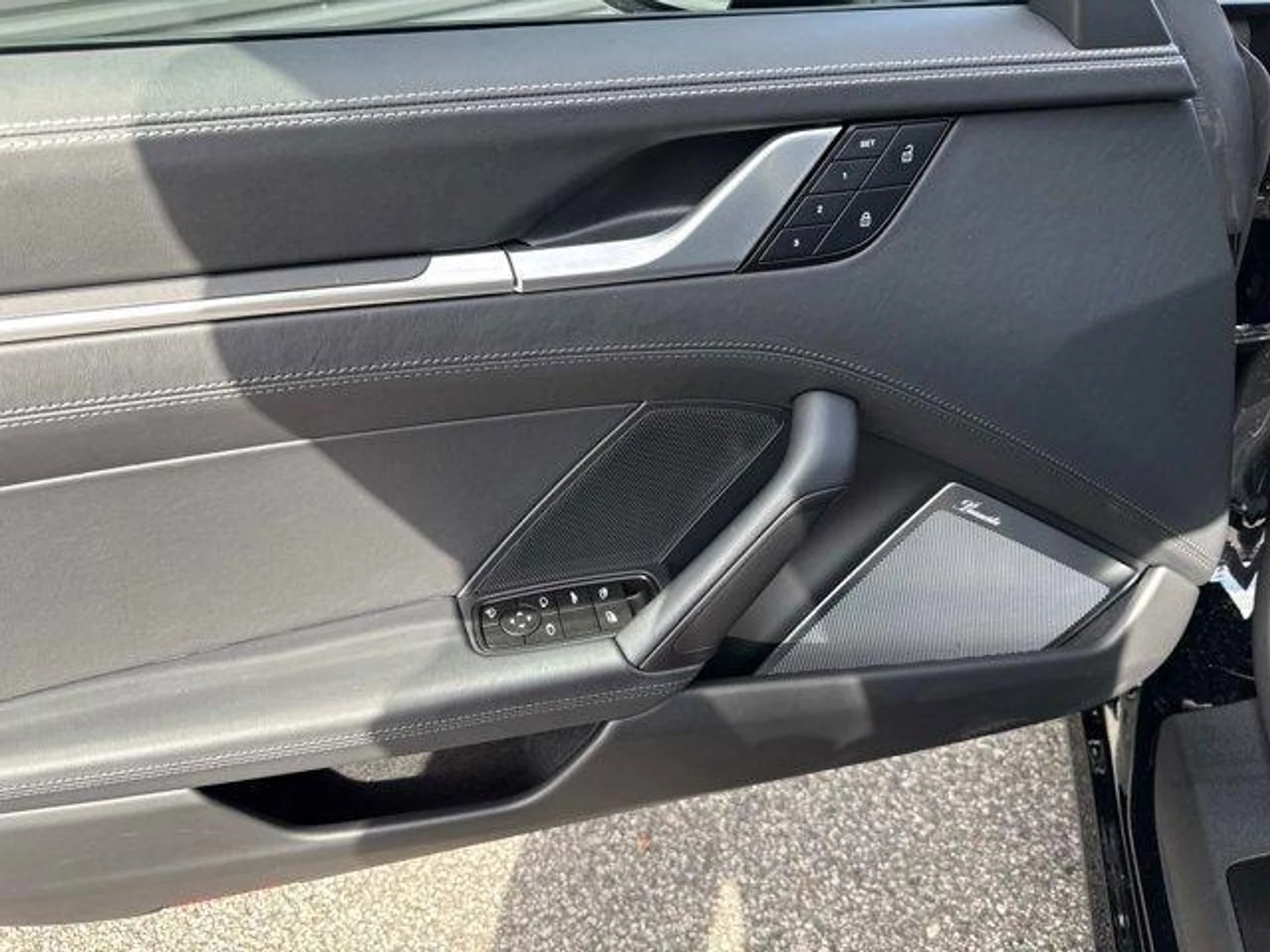 mph013_2635447549_sn_PKU_Dm_Am4_V2d_Moo_Wr_F_Bo5_Lsfw4_dcef077a76