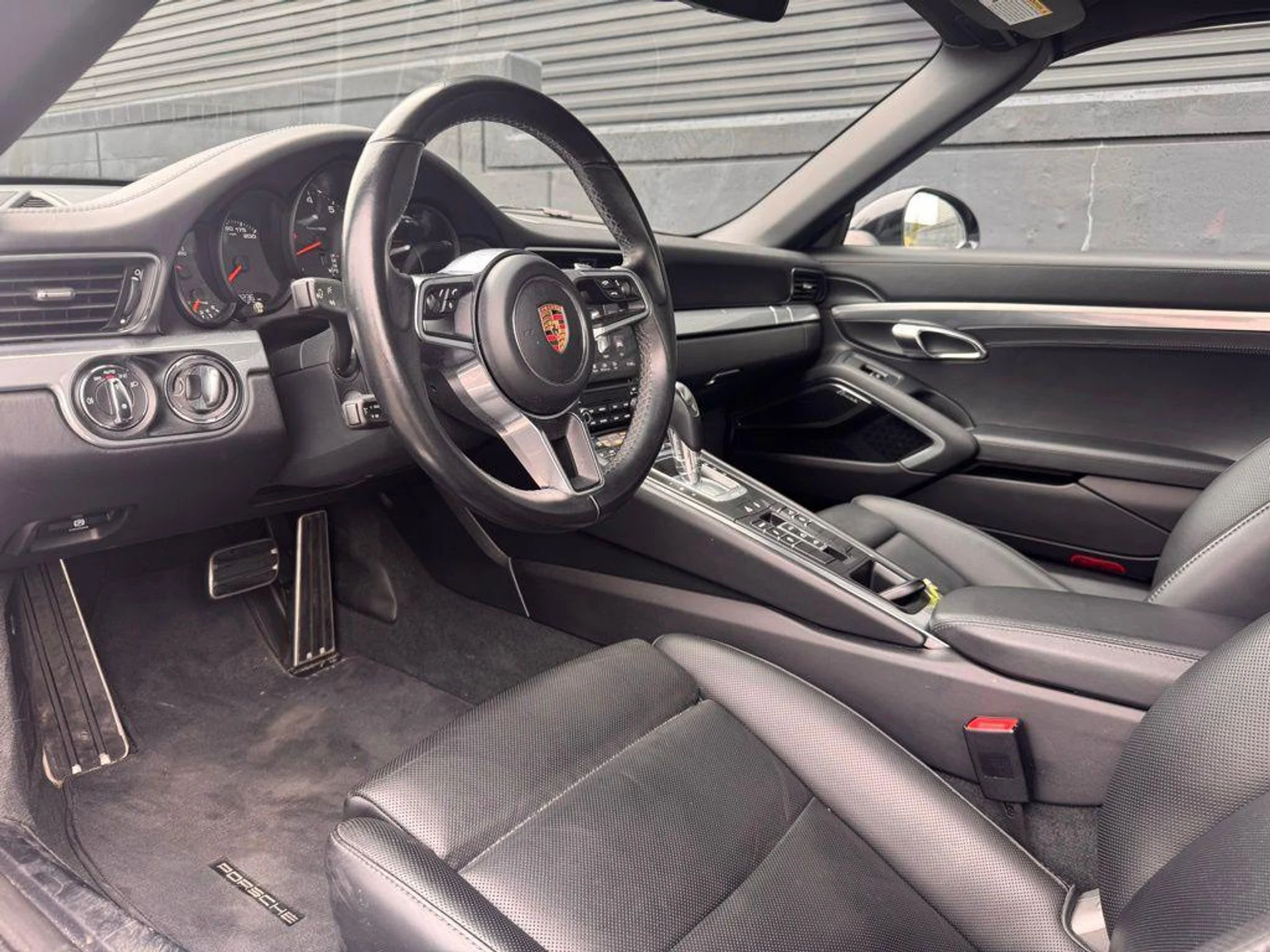 mph013_2641671662_Glzd_Kc_OM_6_G_Yqe_T6_Ycdymgu_S_k4c_1f0bbc8e29