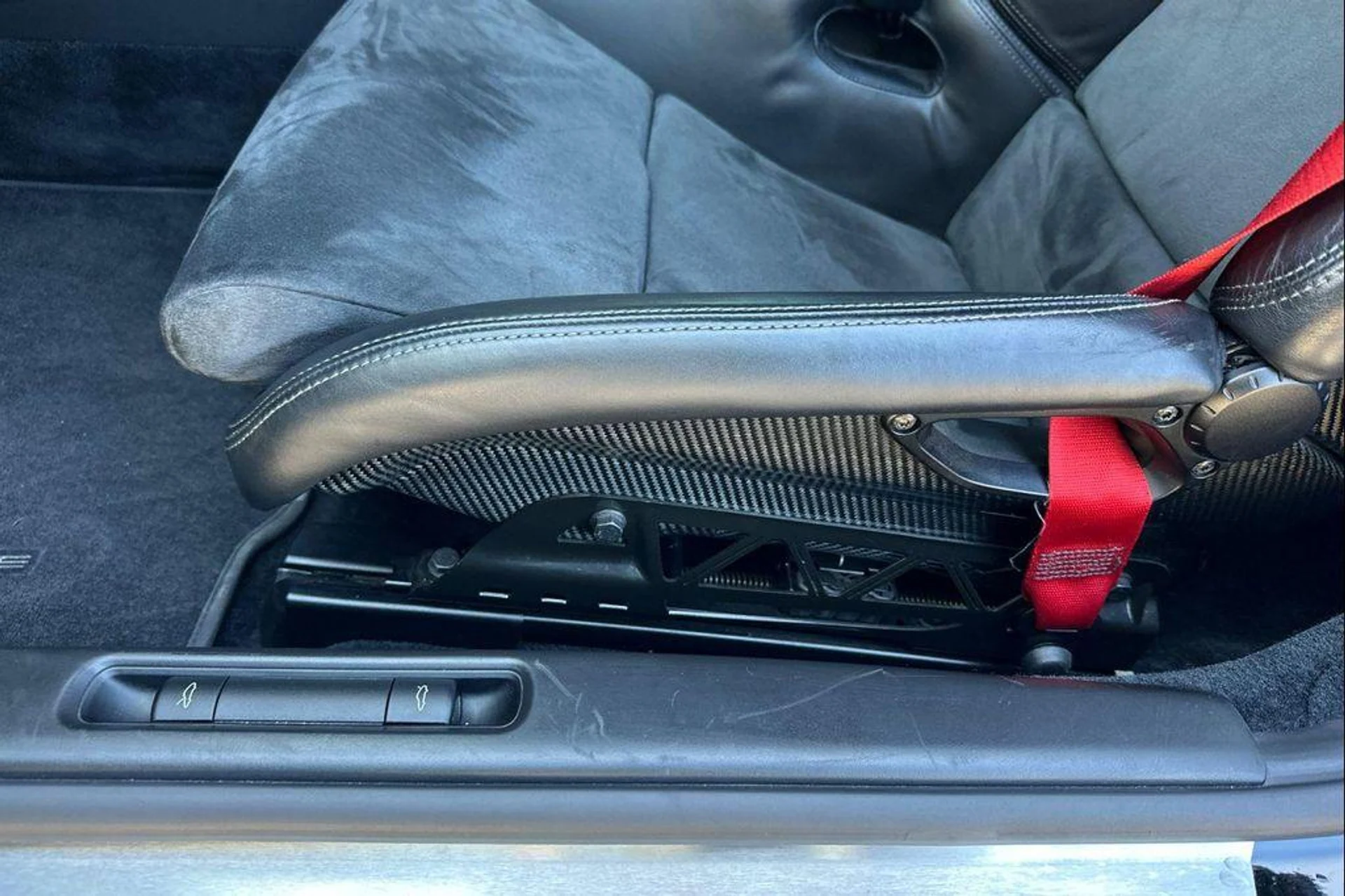 mph013_2645422405_w9_f_D8j_BOW_Hv_Y7_U2_nayjm_Ngh_EM_d172200315