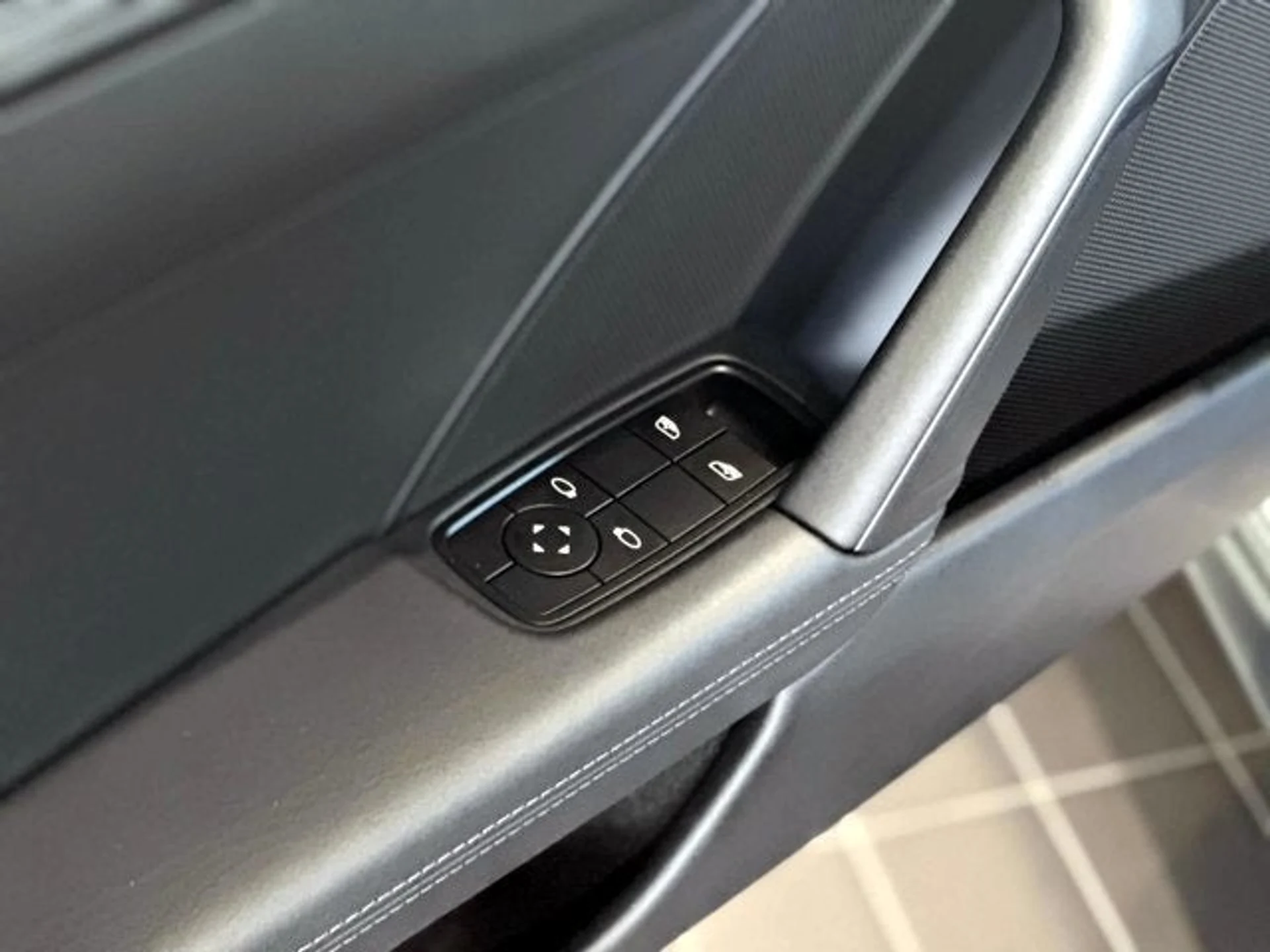 mph013_2651255858_14_e1c2862bcd