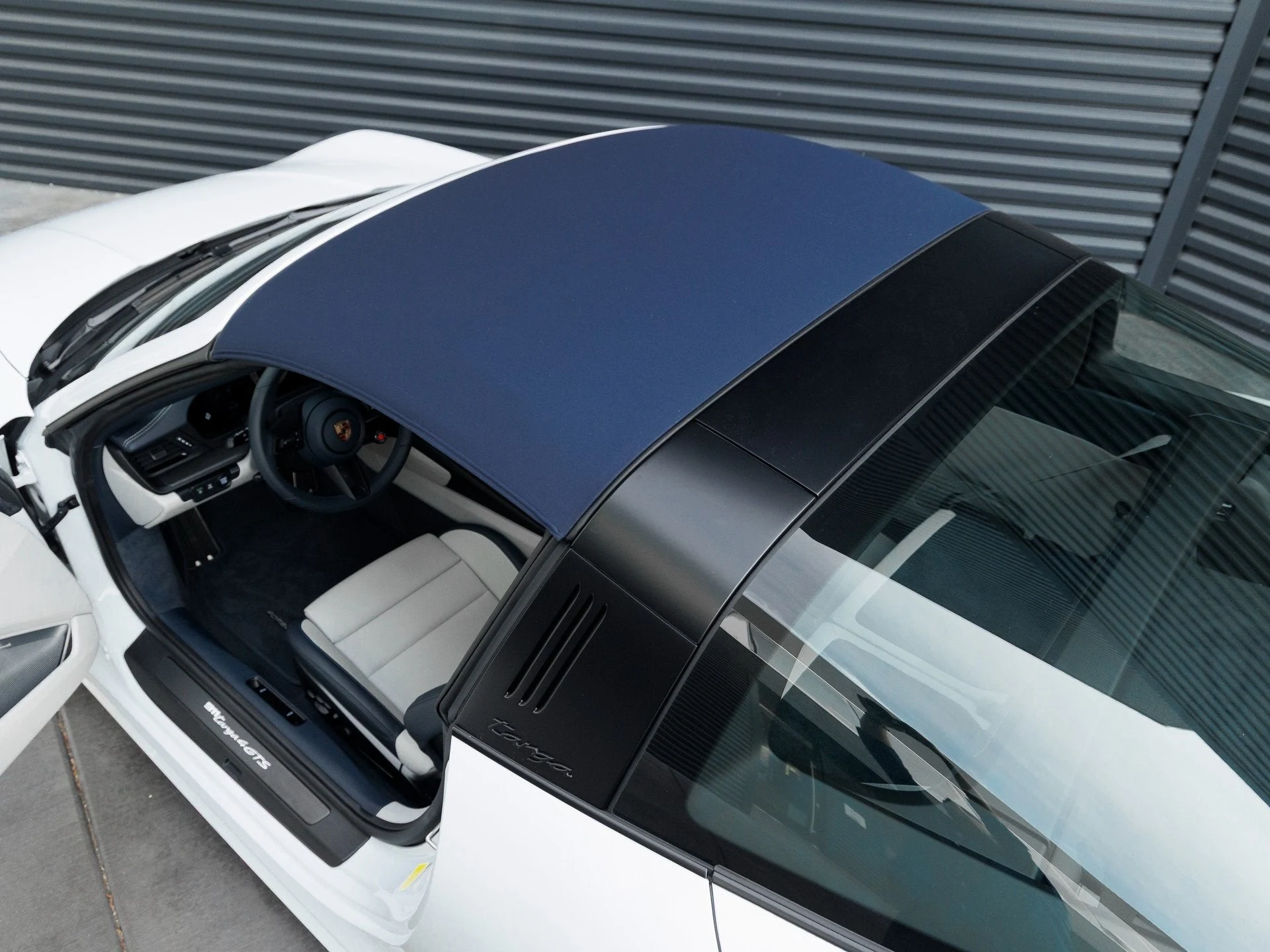 mph013_2661906901_14_d55ad28556