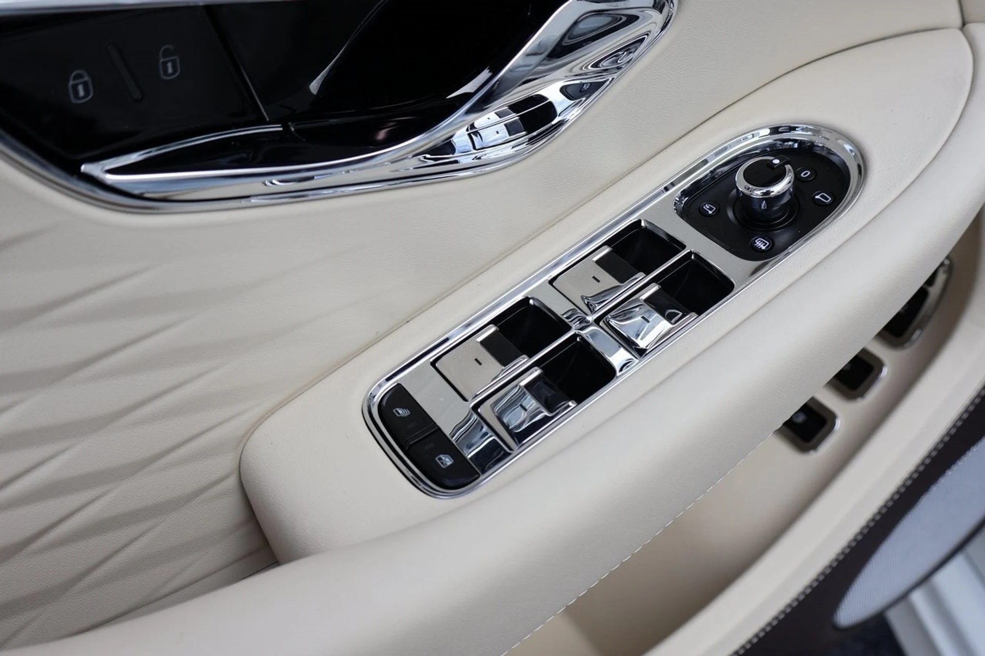 mph013_2671139457_14_a4bbb10588