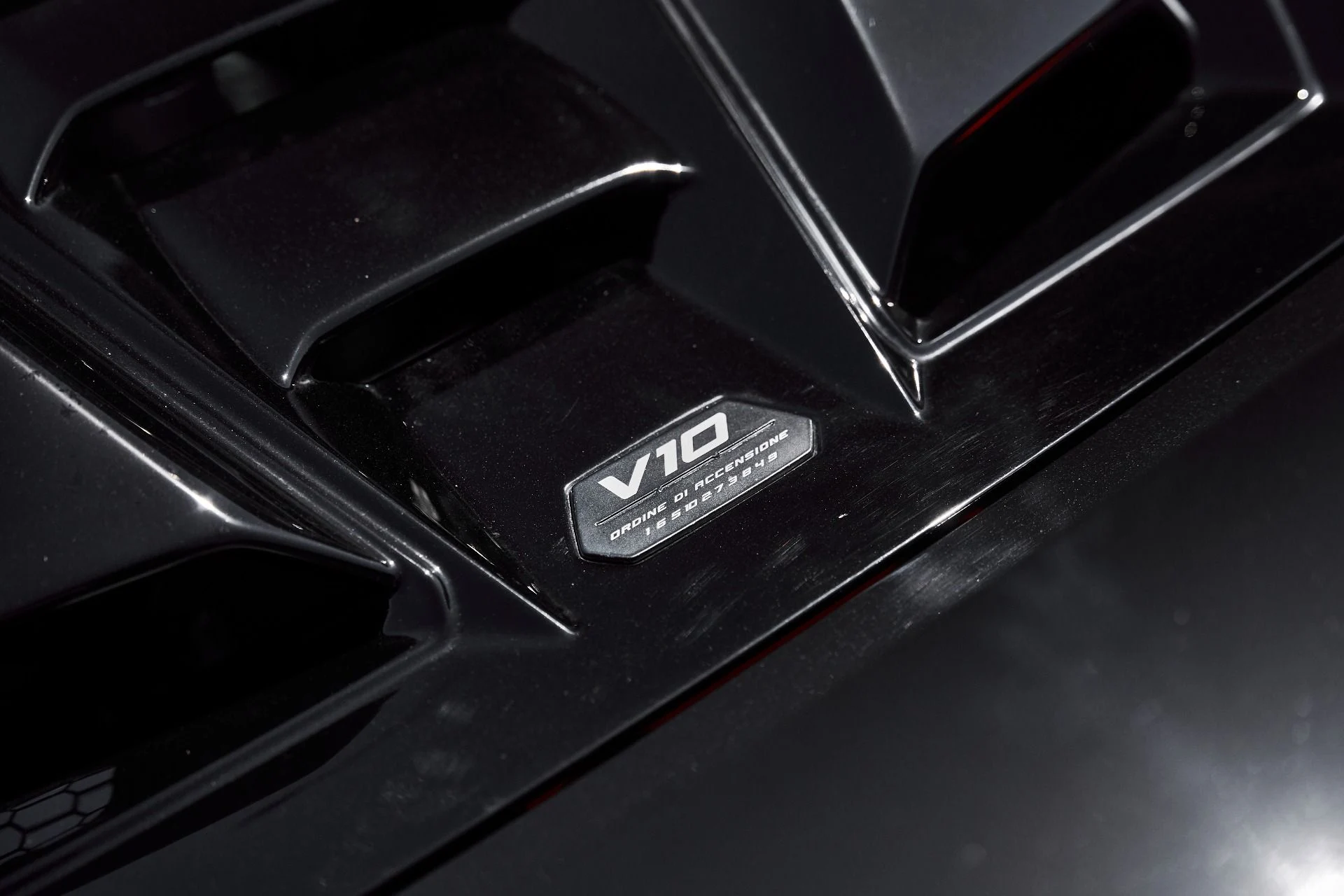 mph013_2673195769_Used_2023_Lamborghini_Huracan_Tecnica_Base_1776477071_d9de2dffe7