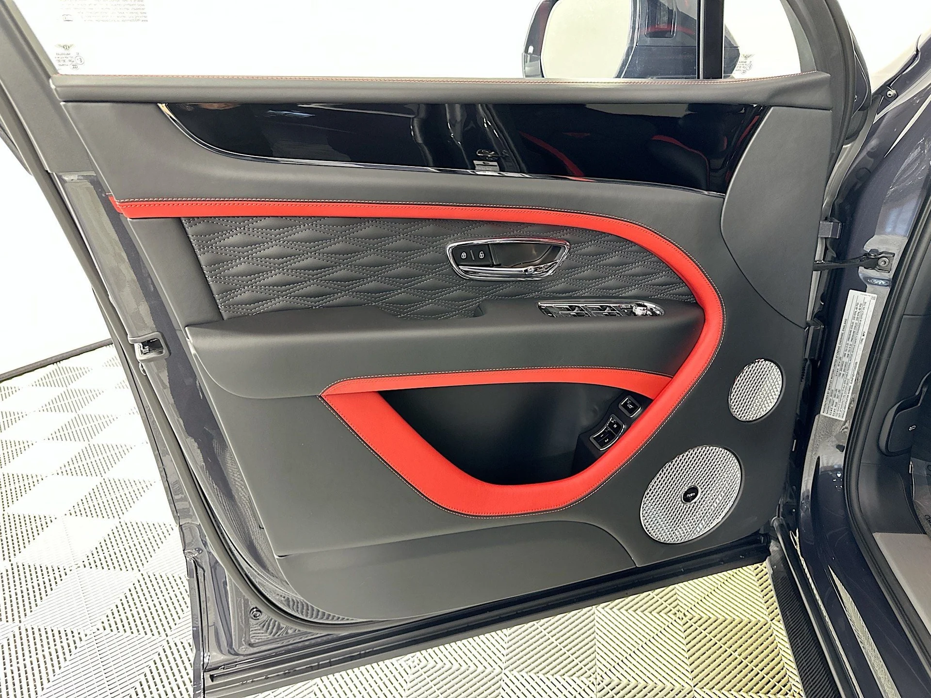 mph013_2681510935_14_e3c5e5c5ee