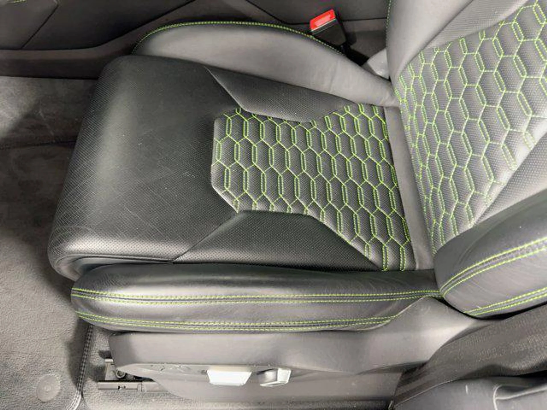 mph013_2691456354_HW_2_AET_MV_15o_Kvoz_GVHV_Uum_E_St8_7cb263b64d