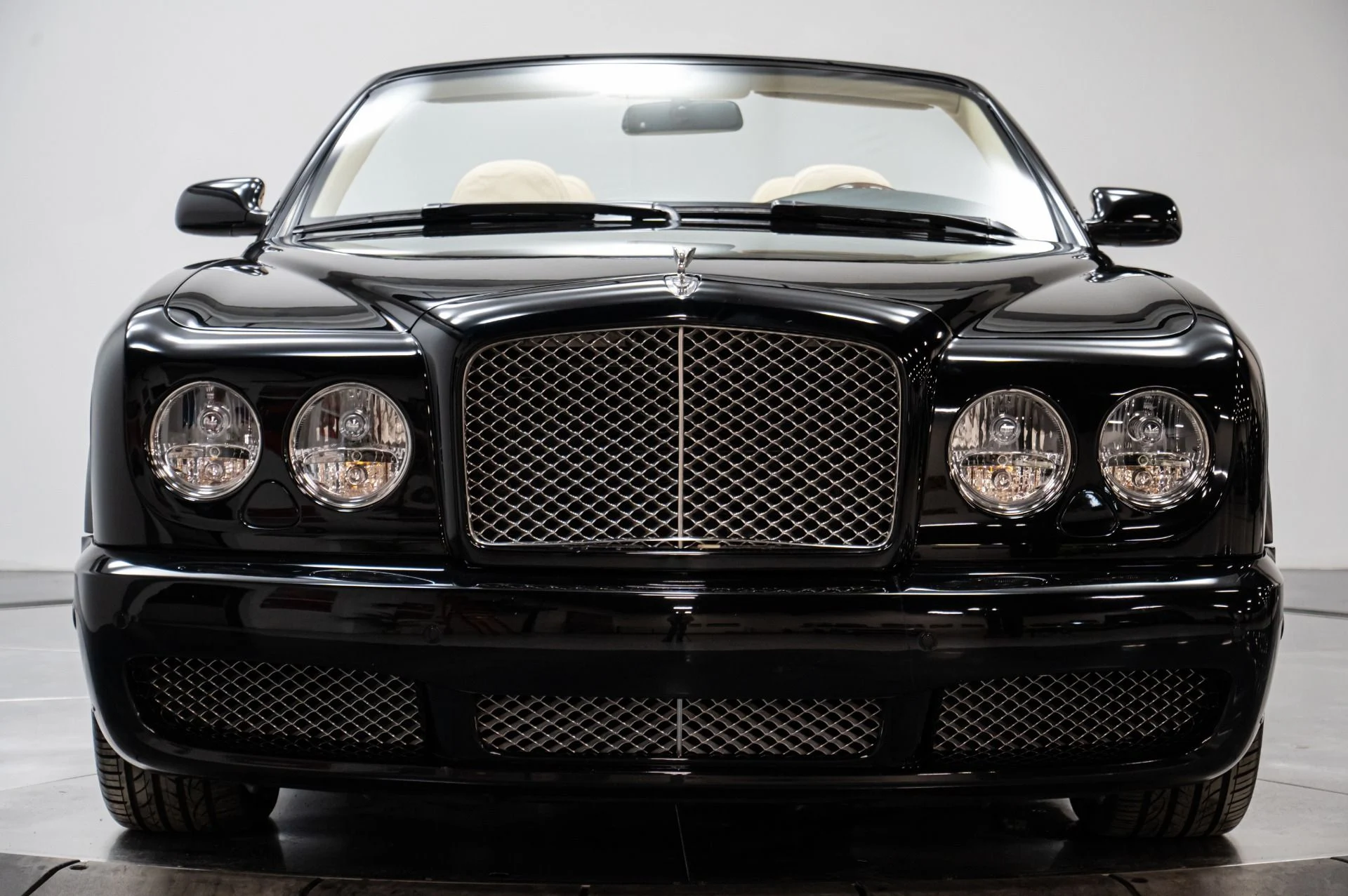mph013_2694578463_Used_2007_Bentley_Azure_1753214683_3d74b4e931