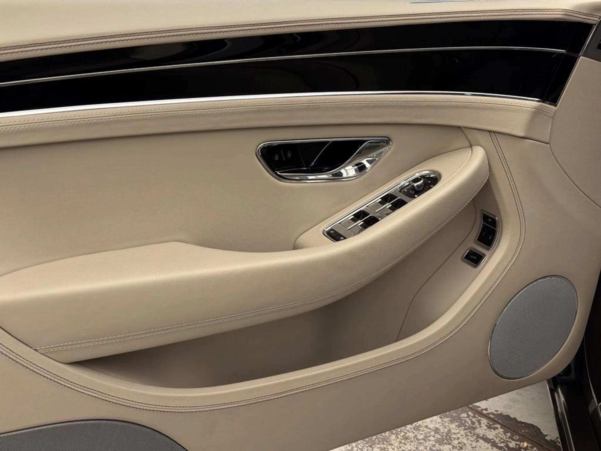 mph013_2696374010_qr456btbjy52ciu394ns0b32hwrd_6d15f8e04a