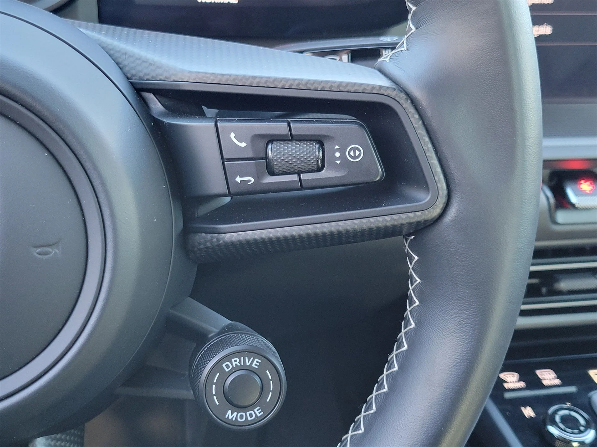 mph013_2700725435_a9d9bbf50e7328657944669f92f0ae17_9075b5c13d