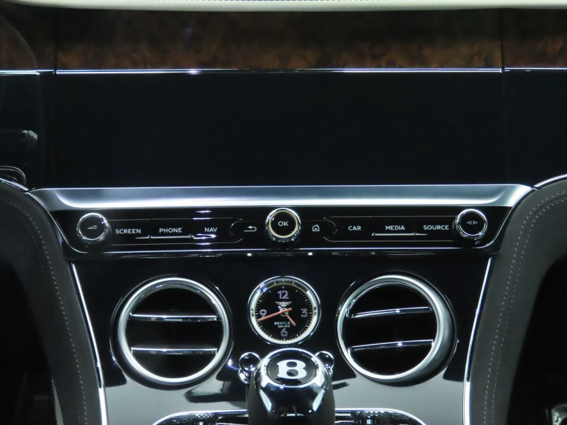 mph013_270197374_used_2024_bentley_continental_gtspeedcoupe_8119_22898884_14_1024_0b0ed104e3