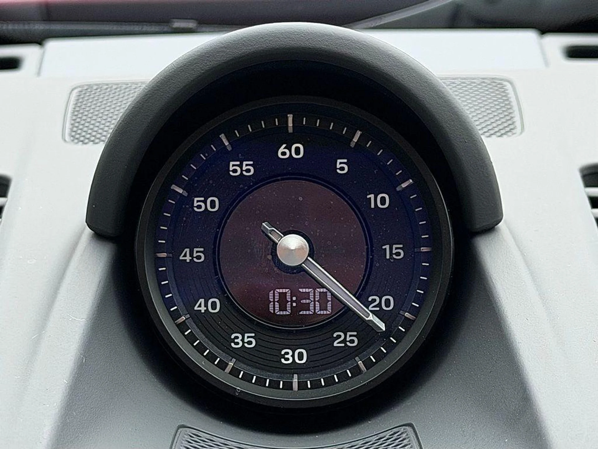 mph013_2705493450_0_Dppsqbe6_Y_Cg4li_J3_PZNR_quzz_U_4cad48f936