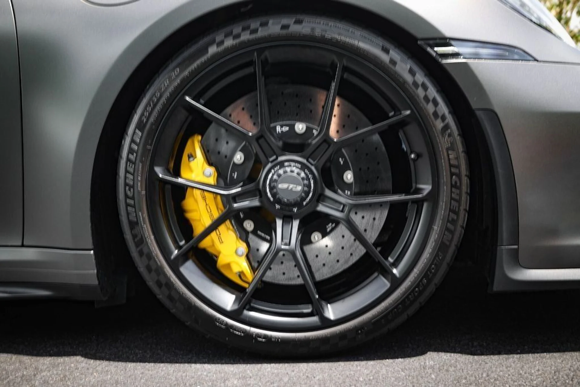 mph013_2707644070_4456b2171064f8b0789c5eec82be525d_c844dd714b