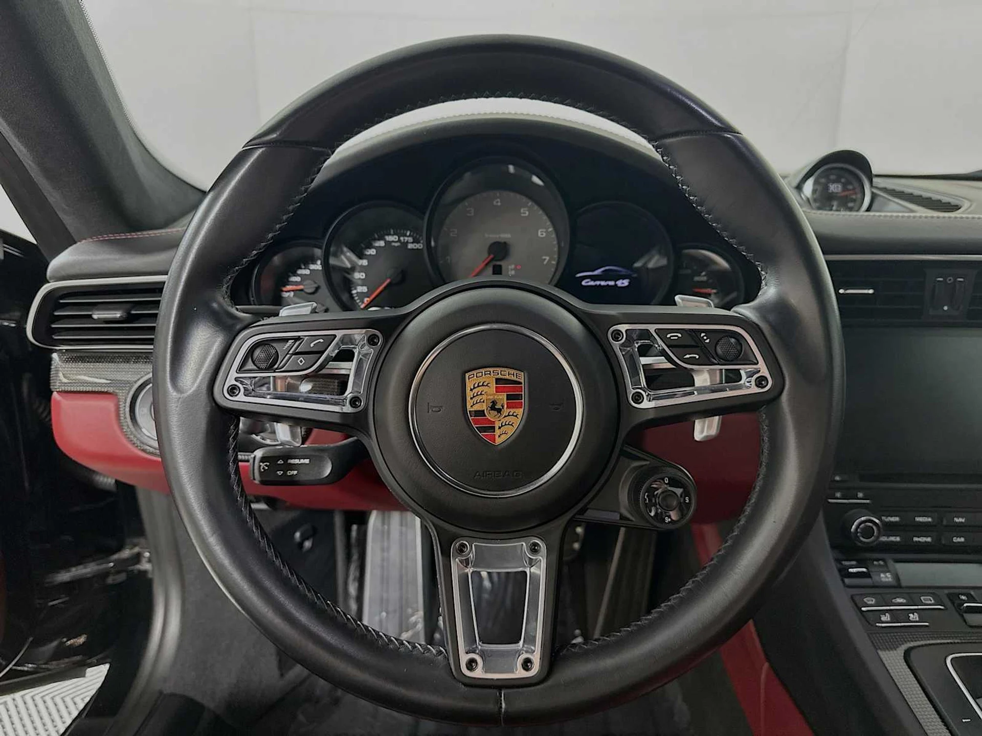 mph013_271380928_147655968a288ac35a702772ff3ed370_59d8b852d9